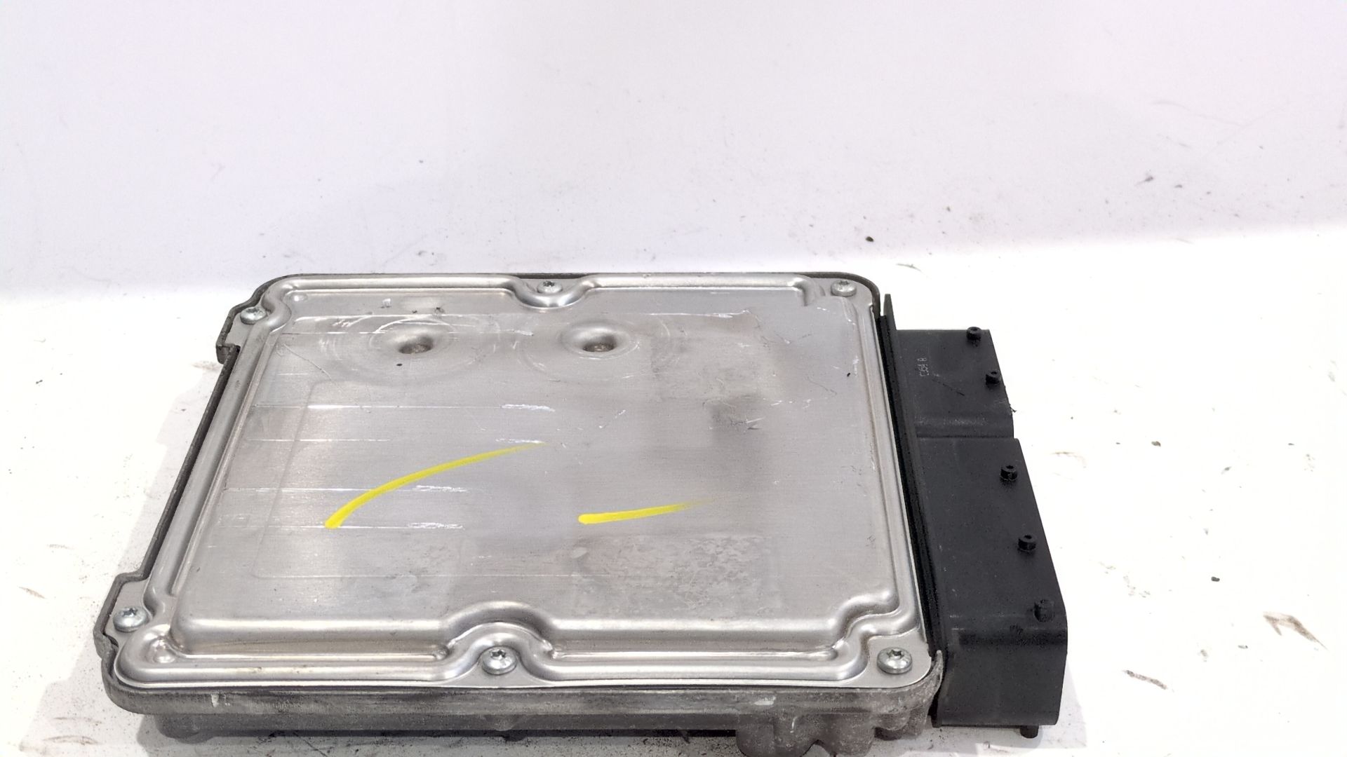 centralita_motor_uce_03g906016fm_03g_906_016_fm_03g906016fm_volkswagen_golf_v_1k1_2_0_tdi_16v