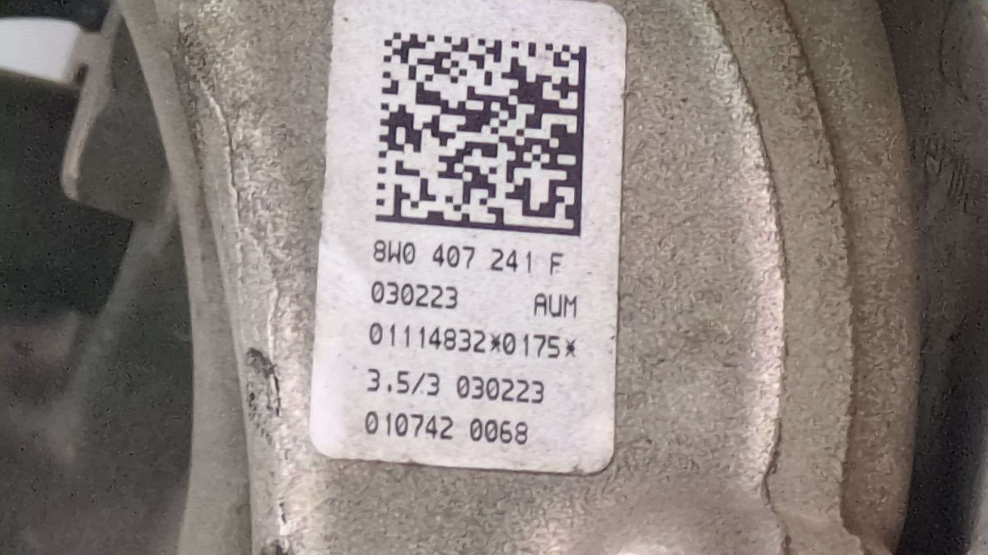 mangueta_delantera_izquierda_8w0407241f_audi_a4_b9_8w2_8wc_30_tdi_mild_hybrid