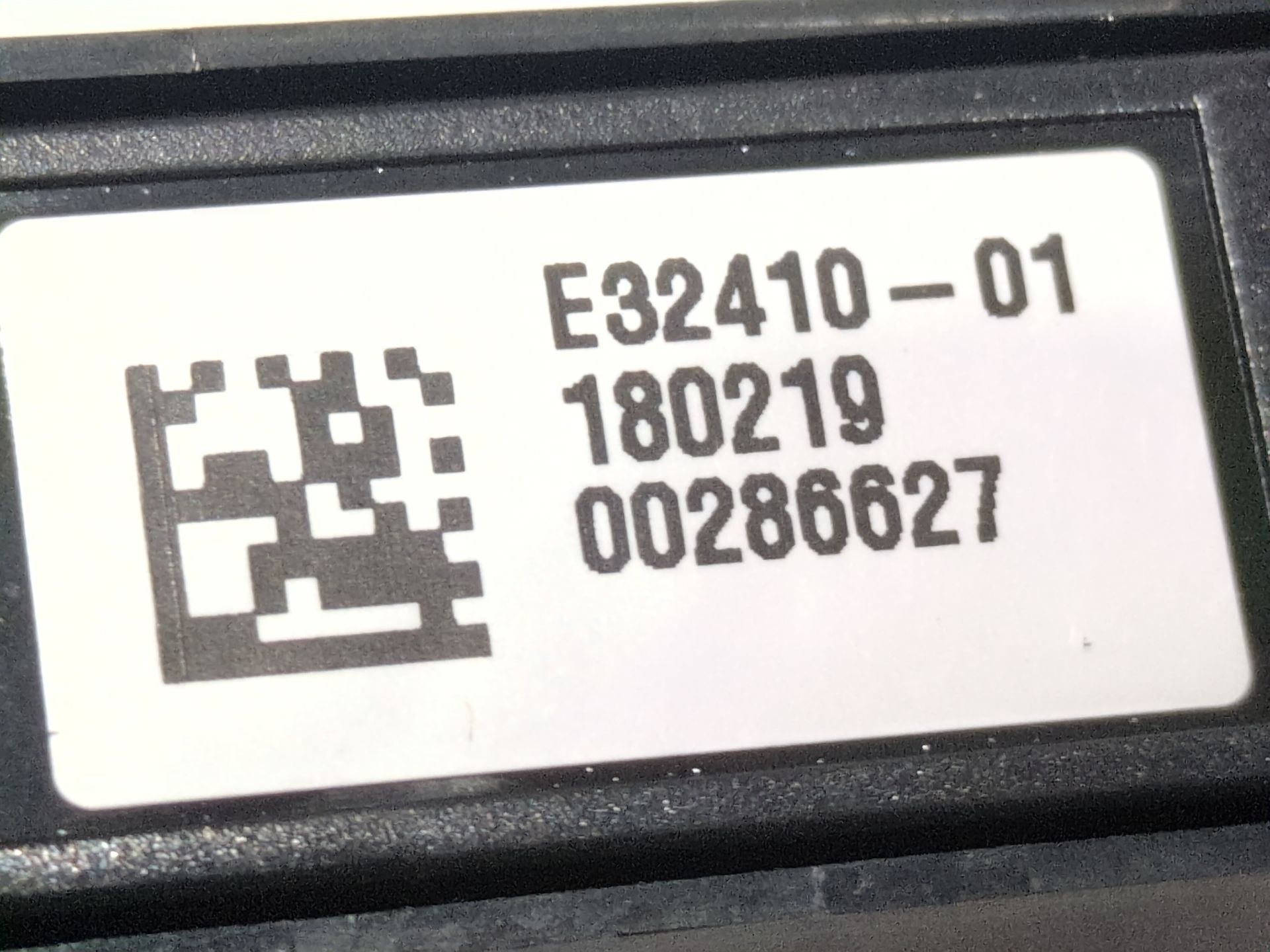 botonera_e3241001_renault_megane_iv_hatchback_b9a_m_n_1_8_blue_dci_150_b9a7