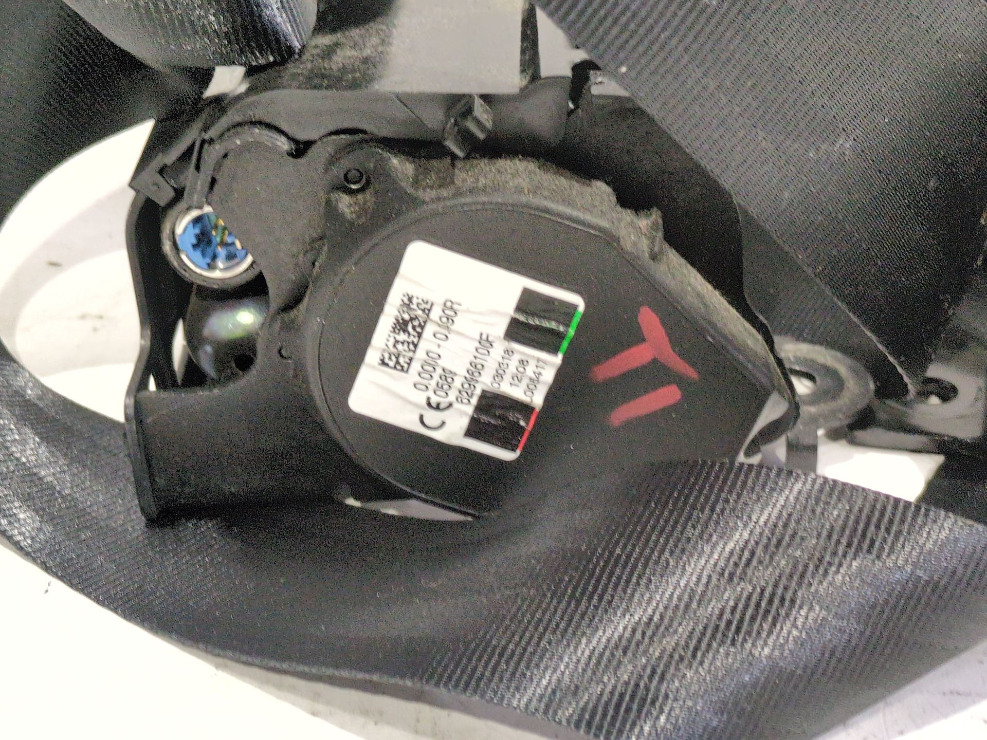 cinturon_seguridad_trasero_izquierdo_888410807r_renault_megane_iv_hatchback_b9a_m_n_1_8_blue_dci_150_b9a7