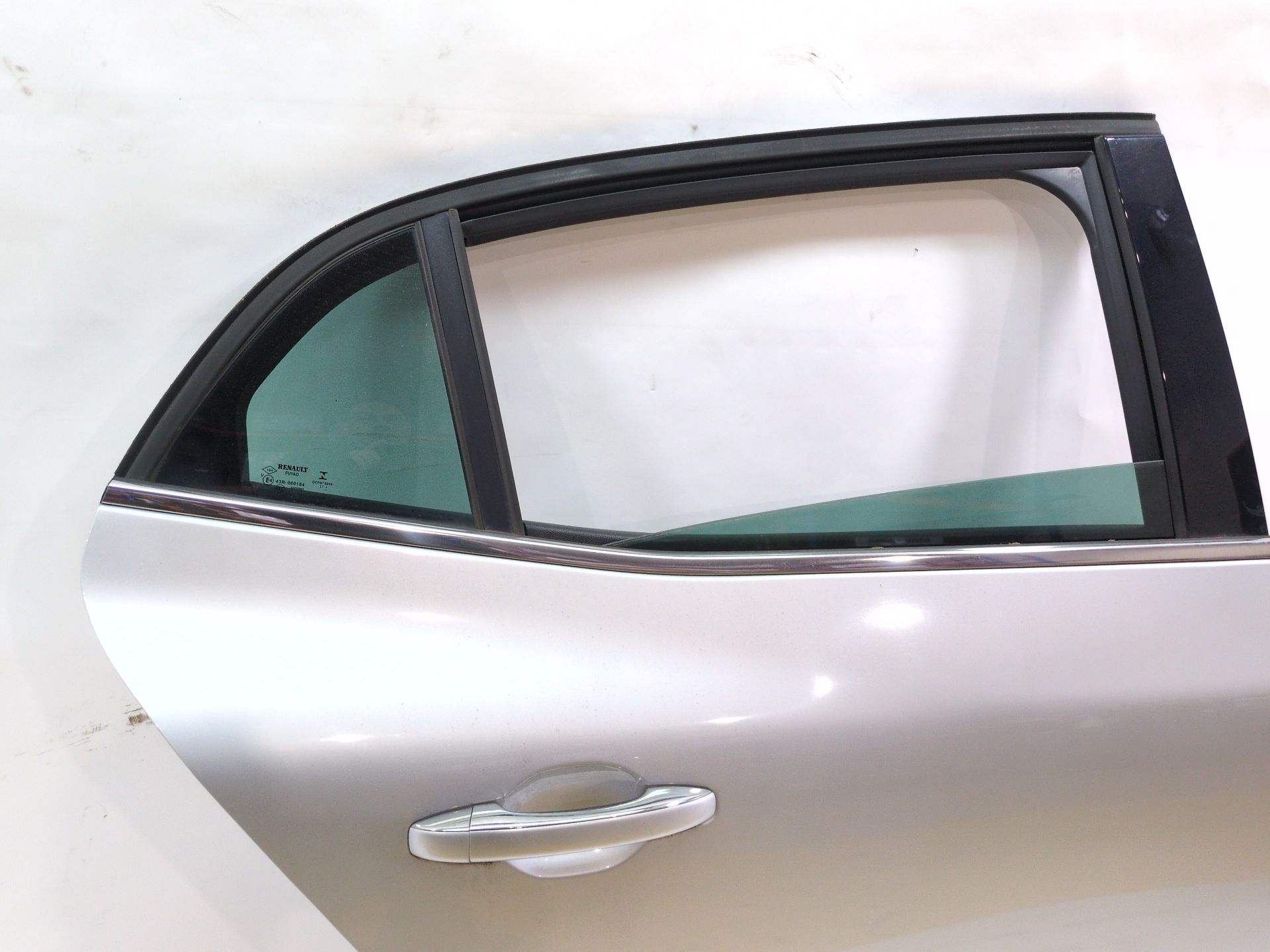 puerta_trasera_derecha_821001172r_grey_ted69_renault_megane_iv_hatchback_b9a_m_n_1_8_blue_dci_150_b9a7