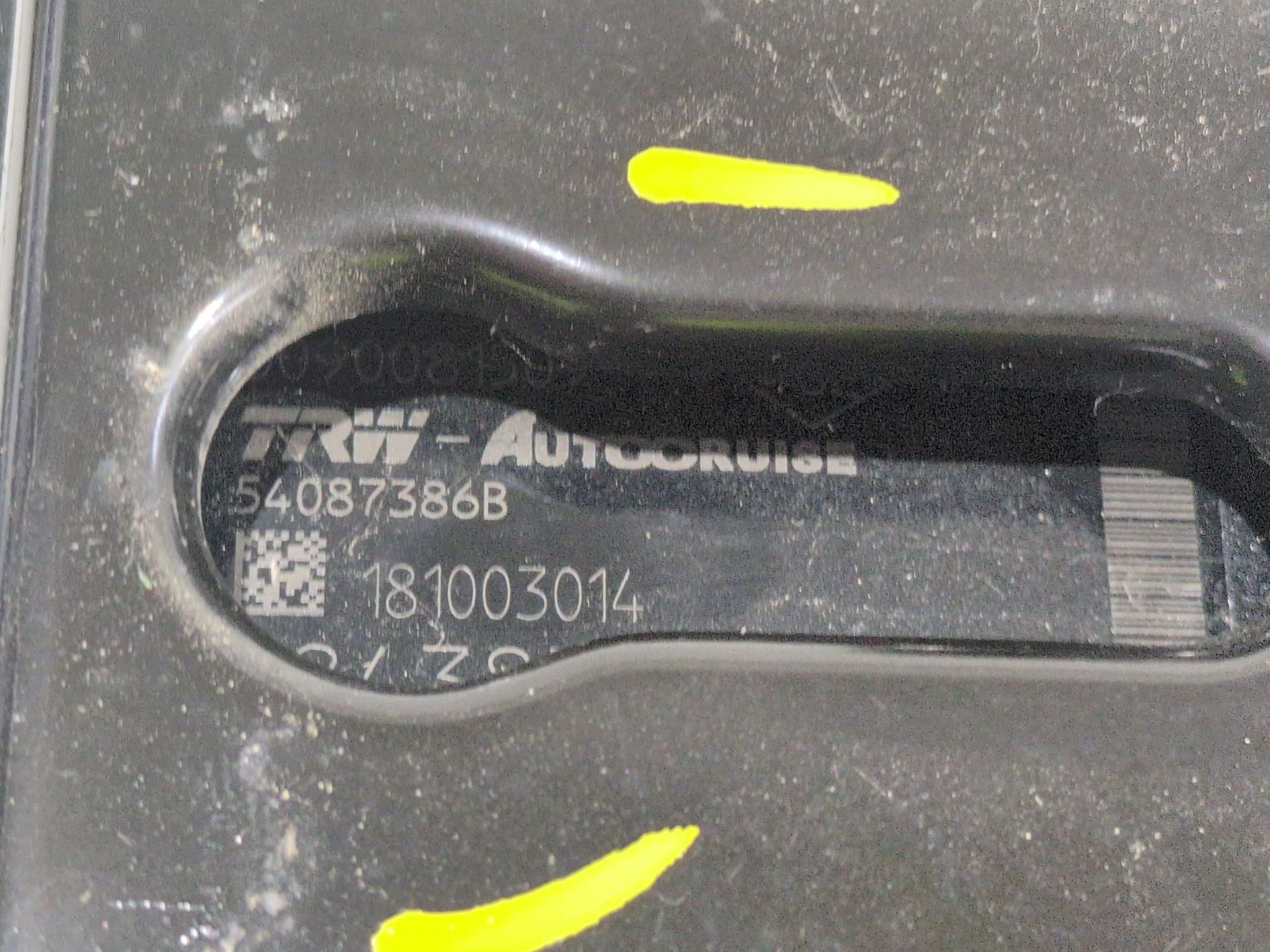 sensor_control_radar_284383207r_renault_megane_iv_hatchback_b9a_m_n_1_8_blue_dci_150_b9a7