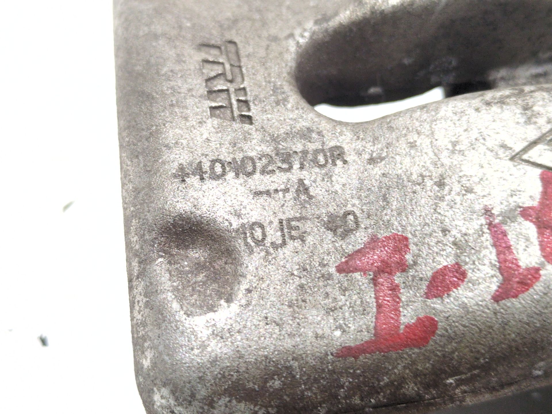 pinza_freno_trasera_izquierda_440102370r_renault_megane_iv_hatchback_b9a_m_n_1_8_blue_dci_150_b9a7