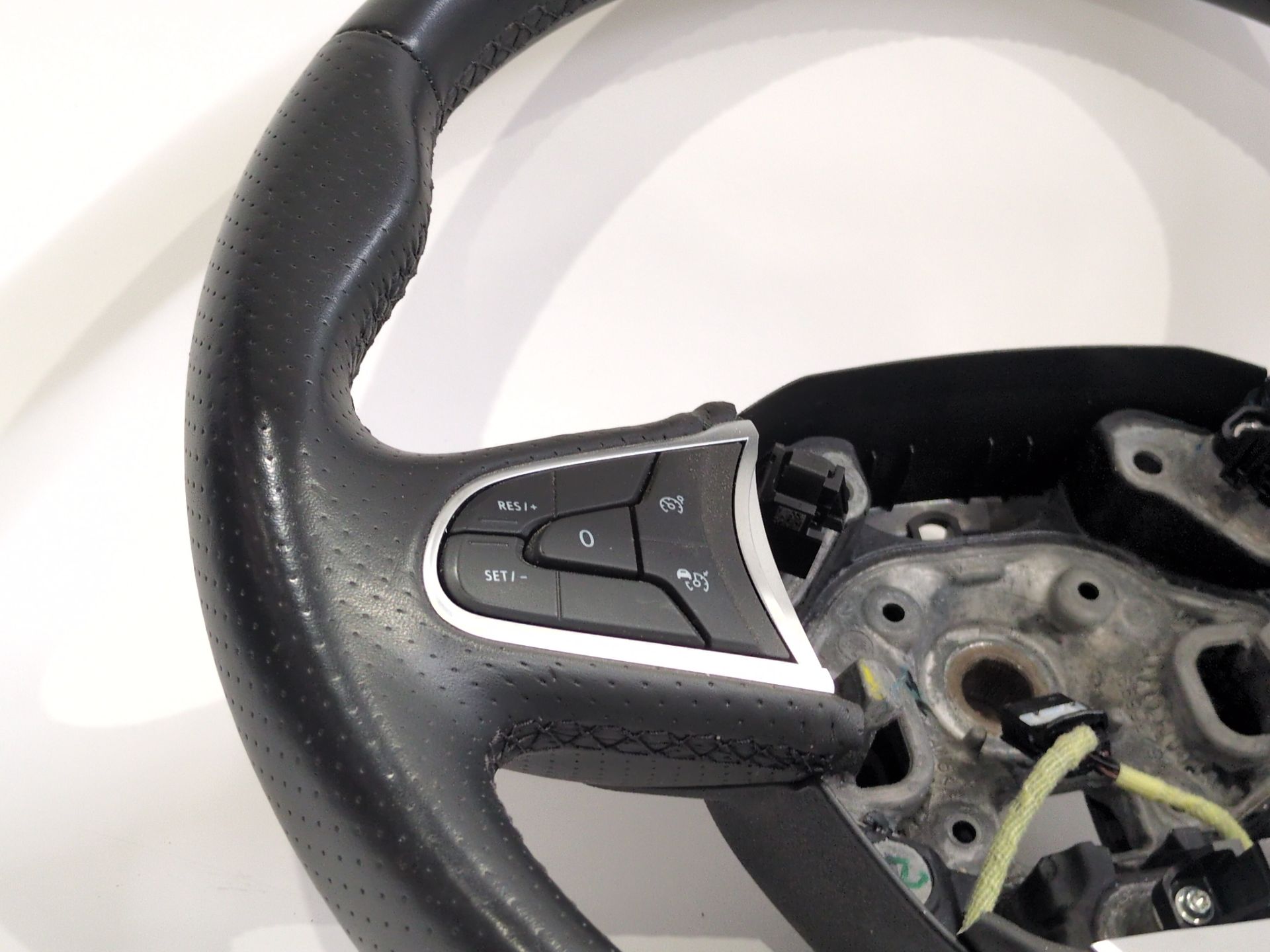 volante_484009087r_renault_talisman_lp_2_0_blue_dci_160_lpam