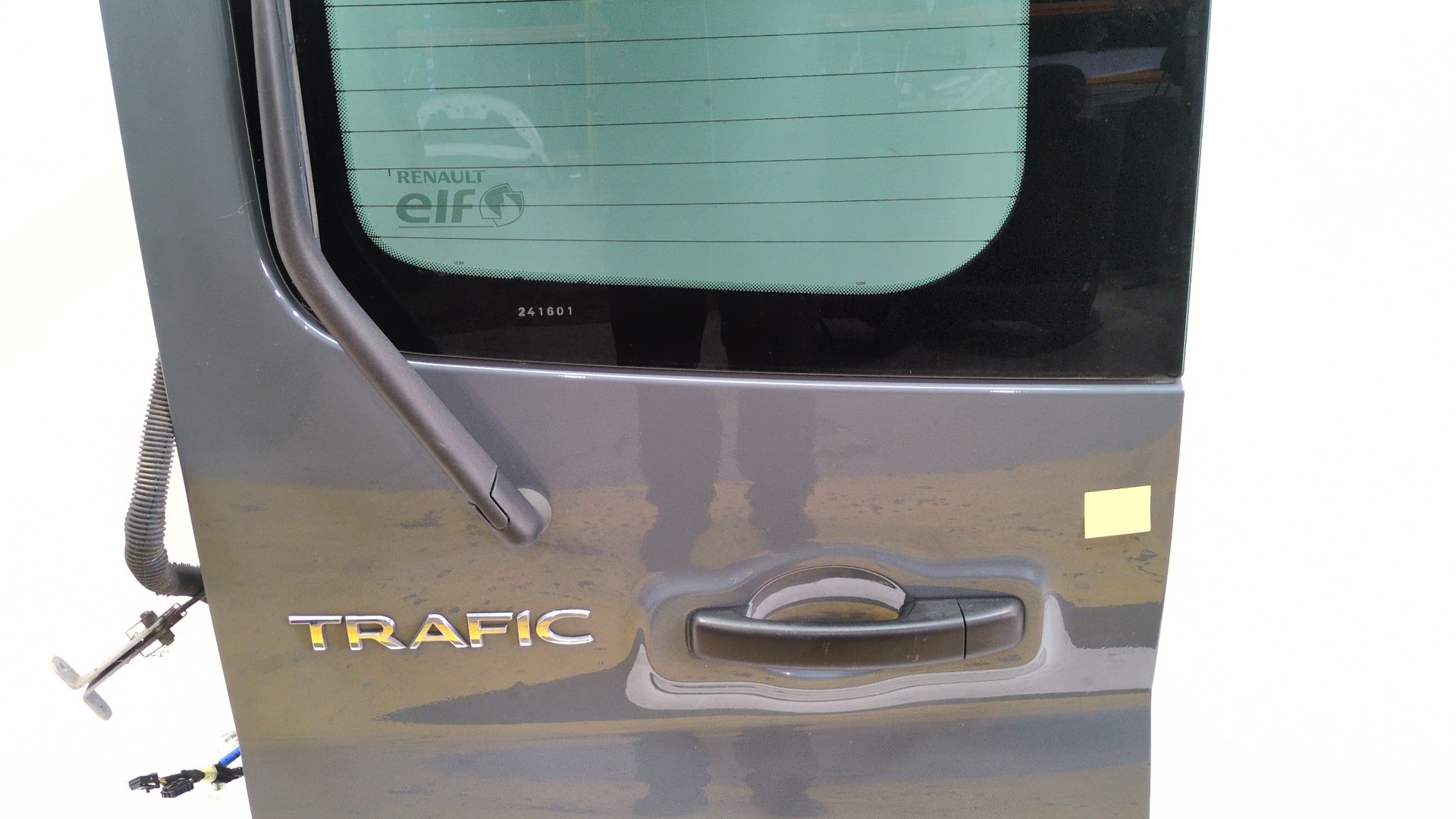 puerta_de_carga_trasera_izquierda_901010761r_grey_urban_ovkpw_renault_trafic_iii_autobus_jg_2_0_dci_170_jgmm_jgmv