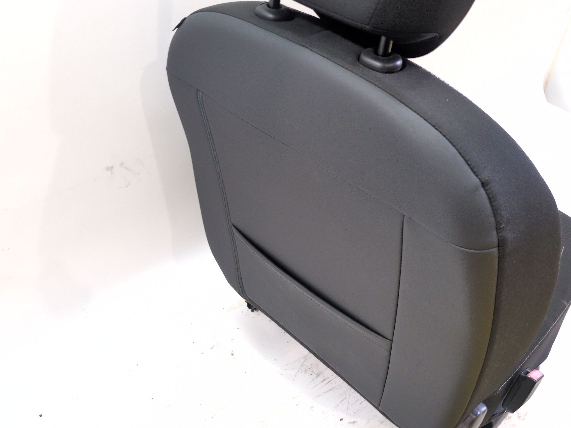 asiento_delantero_izquierdo_876705893r_dacia_dokker_furgoneta_monovolumen_1_5_blue_dci_95_fejl