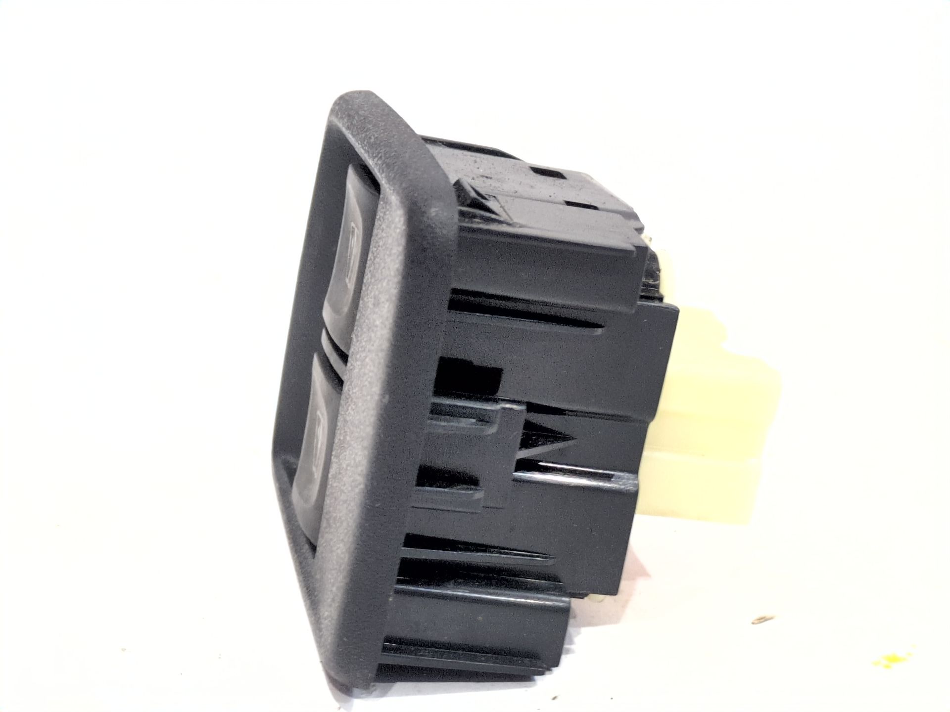 mando_elevalunas_delantero_izquierdo_254117873r_dacia_dokker_furgoneta_monovolumen_1_5_blue_dci_95_fejl