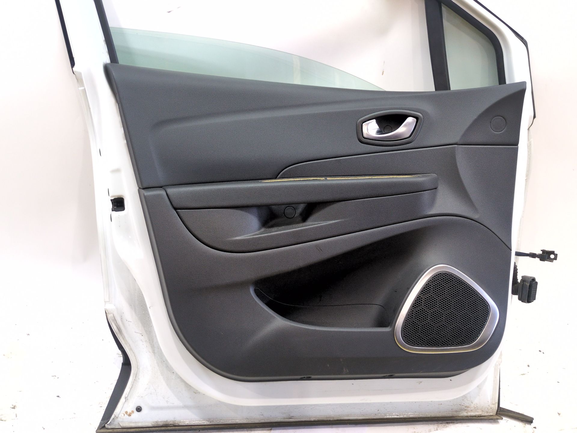 puerta_delantera_izquierda_801012676r_renault_captur_i_j5_h5_1_5_dci_90