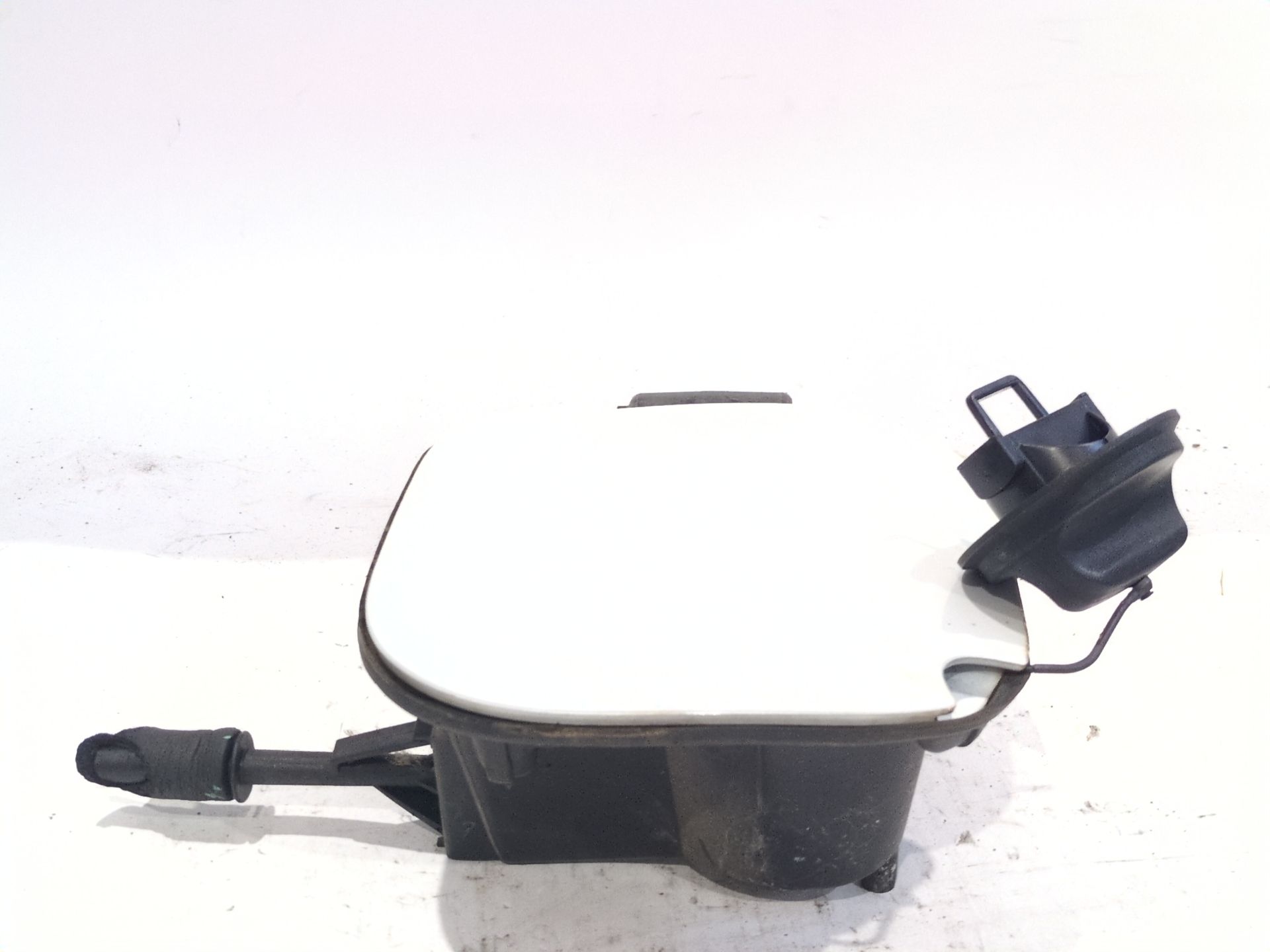 tapa_exterior_combustible_sin_referencia_renault_captur_i_j5_h5_1_5_dci_90