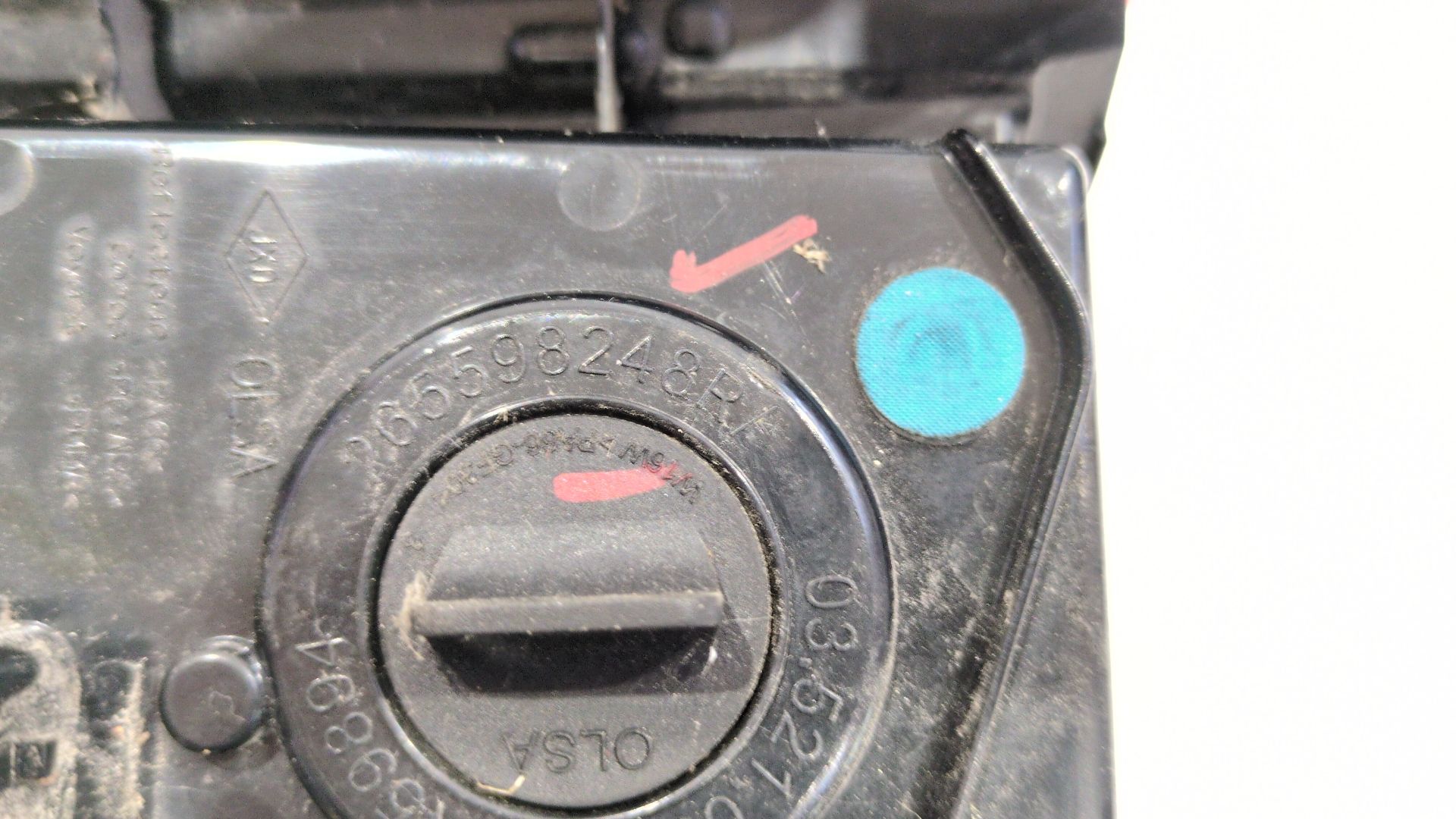 piloto_trasero_izquierdo_paragolpes_265598248r_renault_trafic_iii_autobus_jg_2_0_dci_170_jgmm_jgmv