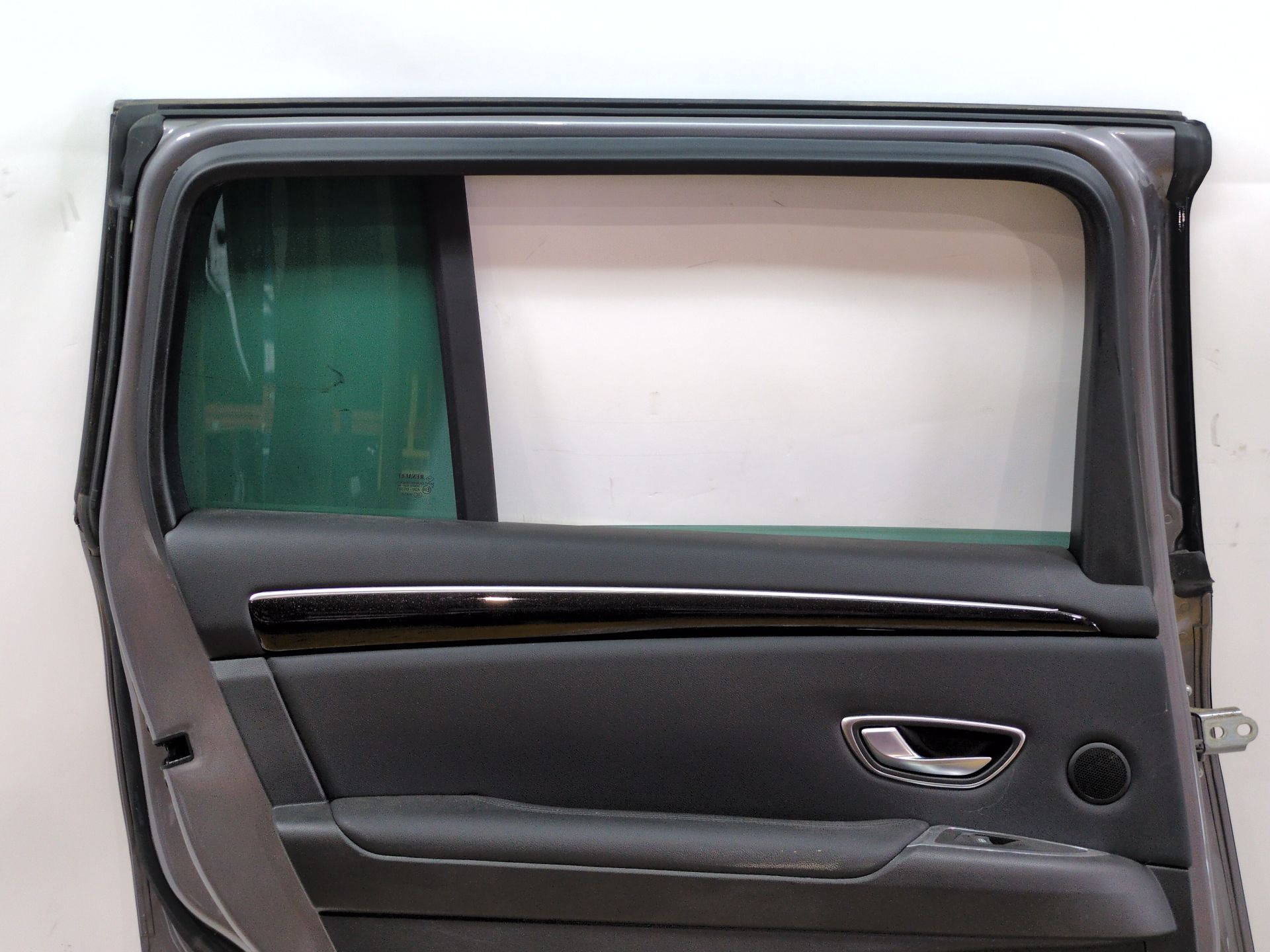 puerta_trasera_izquierda_821019868r_grey_tekng_renault_espace_v_jr_2_0_blue_dci_160_jram