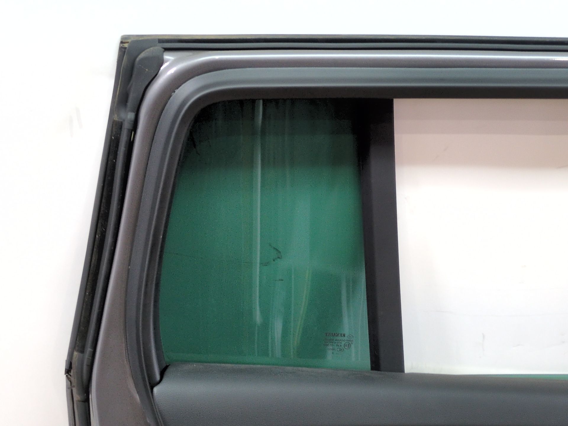 puerta_trasera_izquierda_821019868r_grey_tekng_renault_espace_v_jr_2_0_blue_dci_160_jram