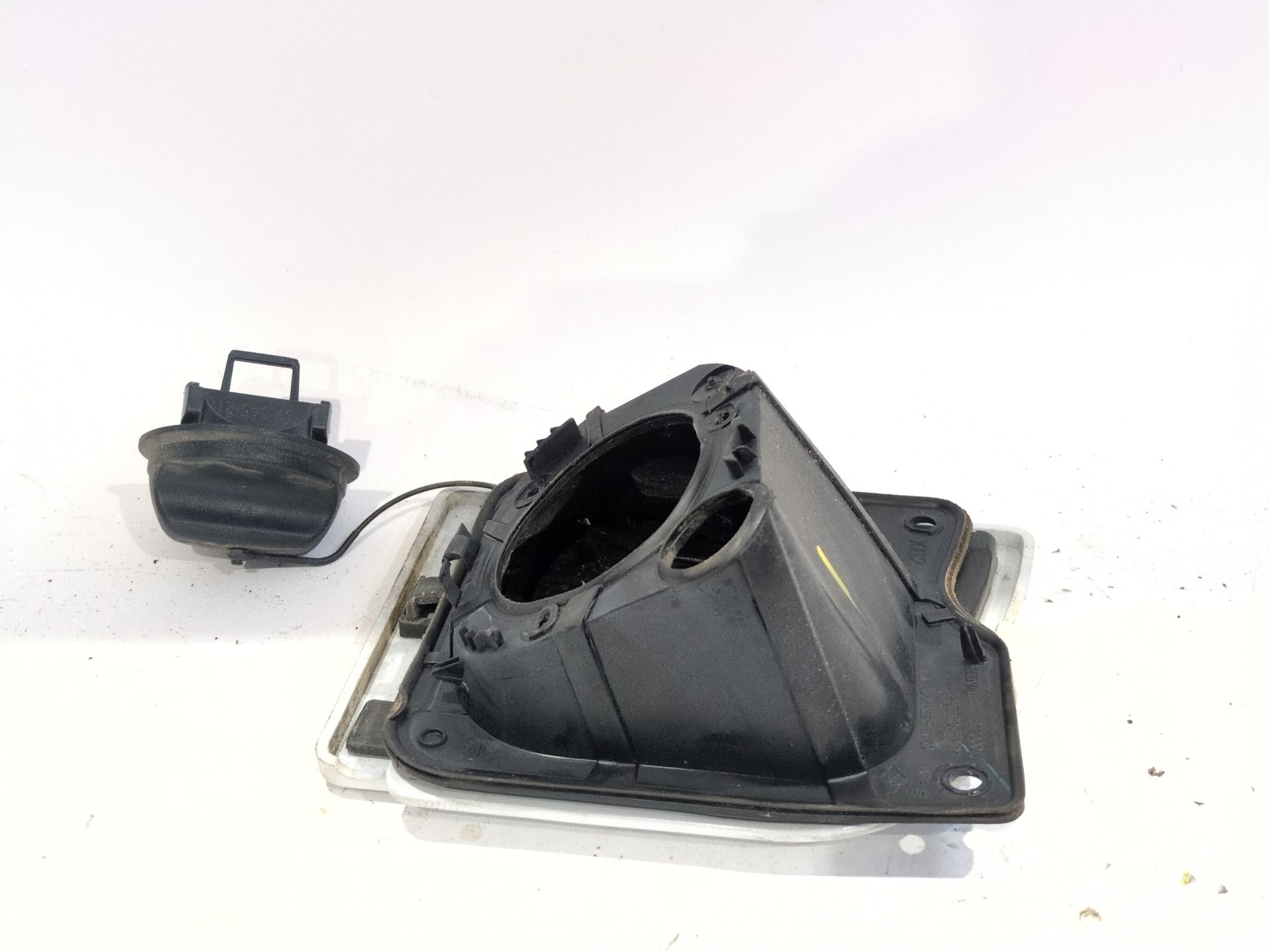 tapa_exterior_combustible_781200017r_renault_master_iii_furgoneta_fv_2_3_dci_135_rwd_fv0n