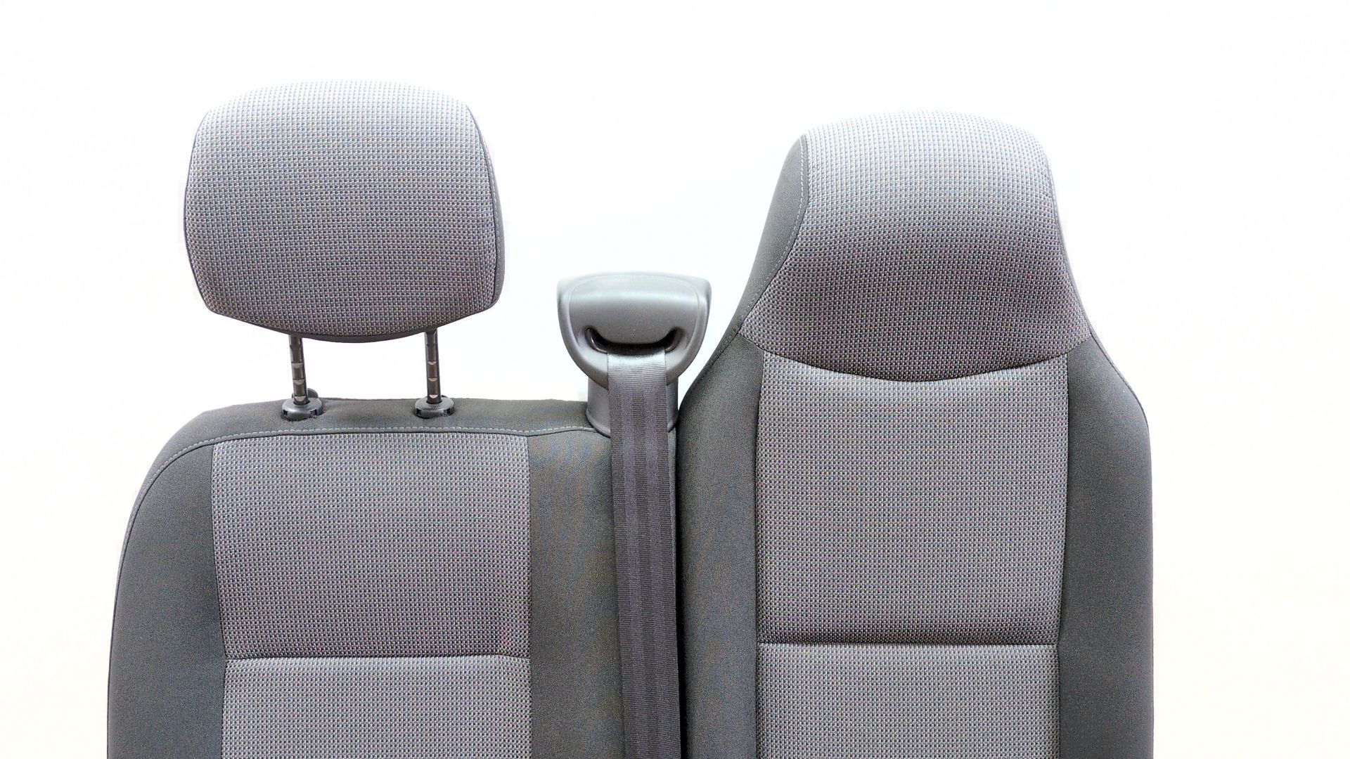 asiento_delantero_medio_y_derecho_861017008r_renault_master_iii_furgoneta_fv_2_3_dci_135_fwd_fv0n_fv08