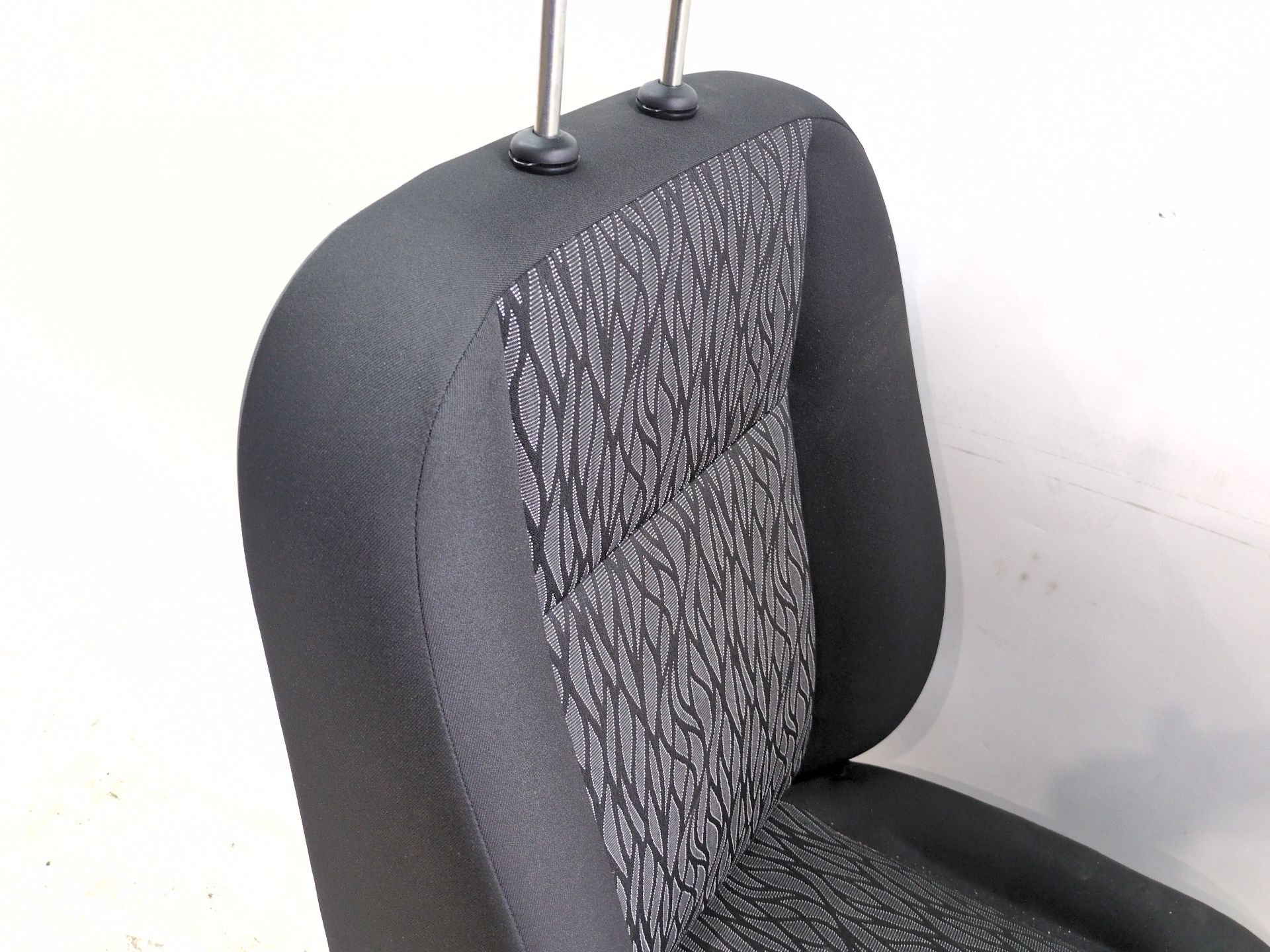 asiento_delantero_izquierdo_sin_referencia_renault_master_iii_furgoneta_fv_2_3_dci_135_rwd_fv0n