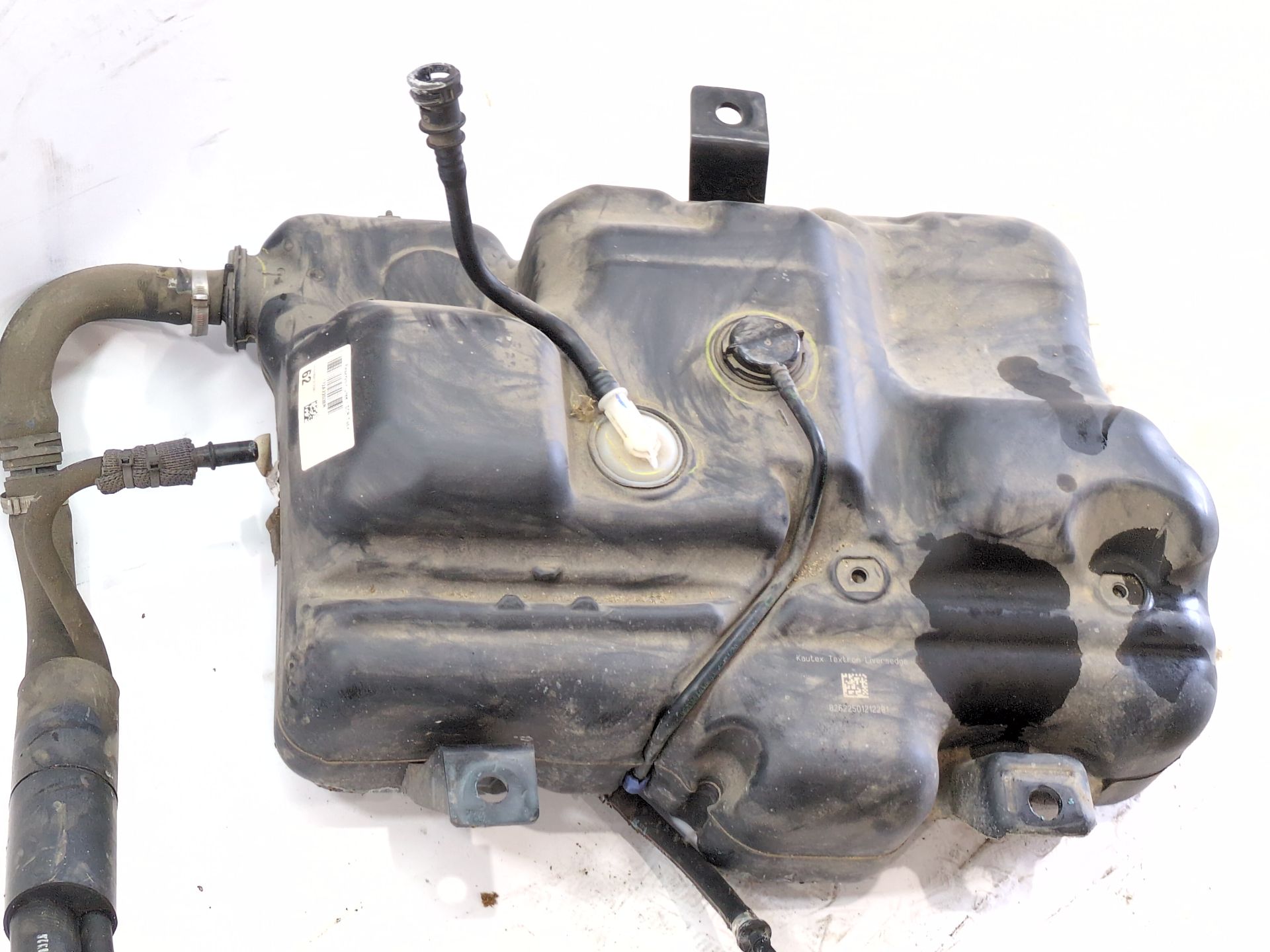 deposito_adblue_172a22038r_renault_master_iii_furgoneta_fv_2_3_dci_135_rwd_fv0n