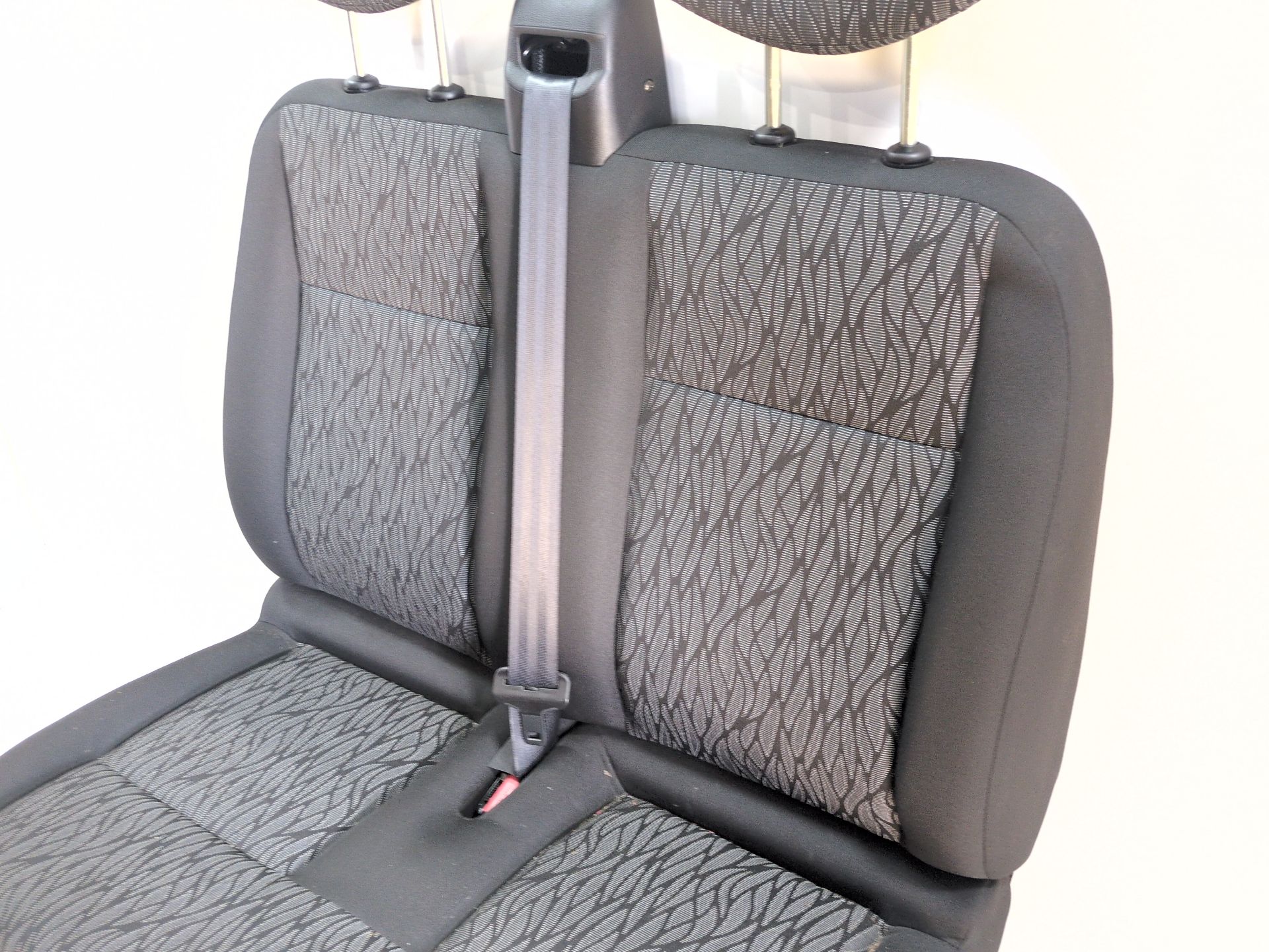 asiento_delantero_medio_y_derecho_sin_referencia_renault_master_iii_furgoneta_fv_2_3_dci_135_rwd_fv0n