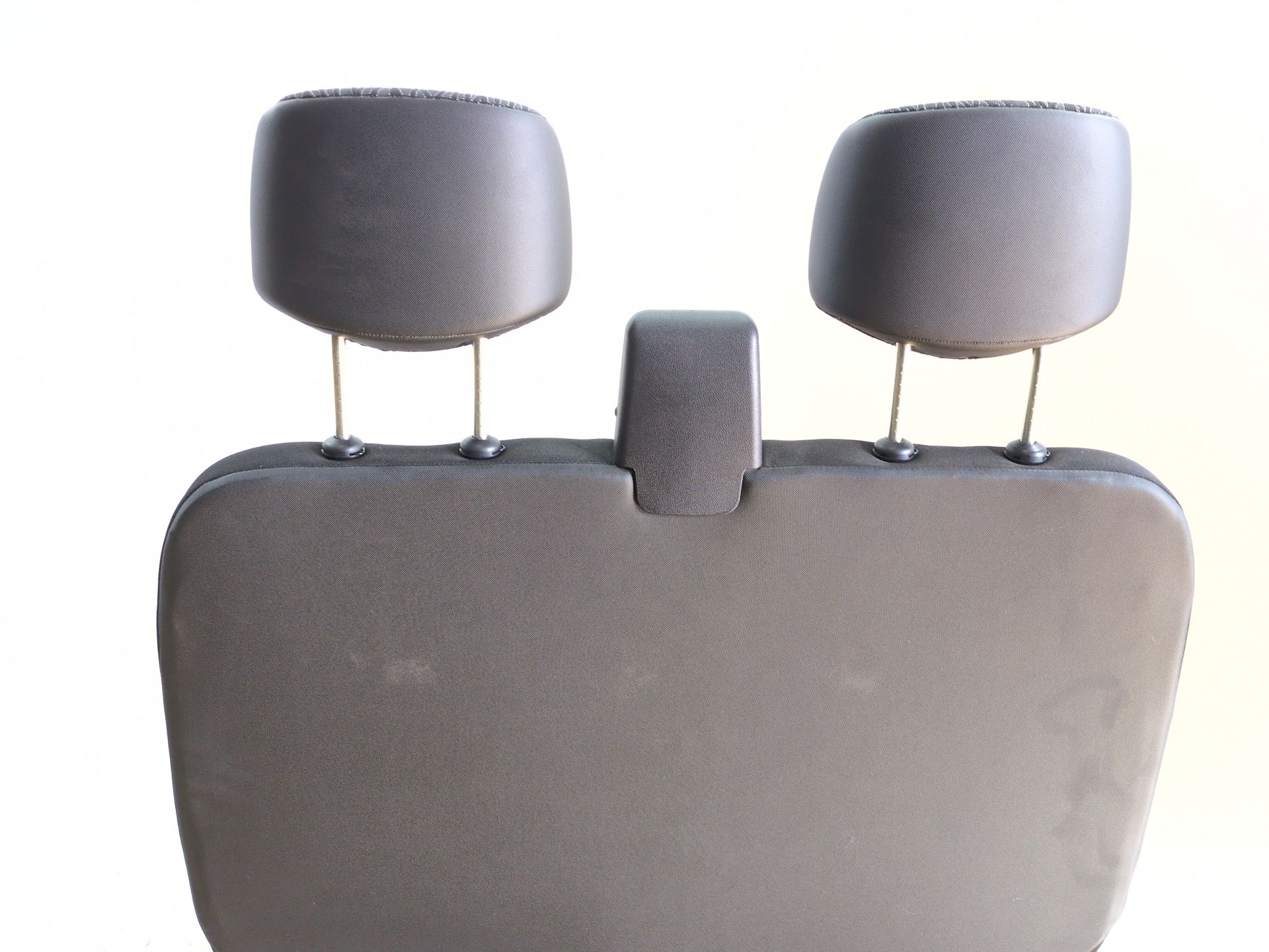 asiento_delantero_medio_y_derecho_sin_referencia_renault_master_iii_furgoneta_fv_2_3_dci_135_rwd_fv0n