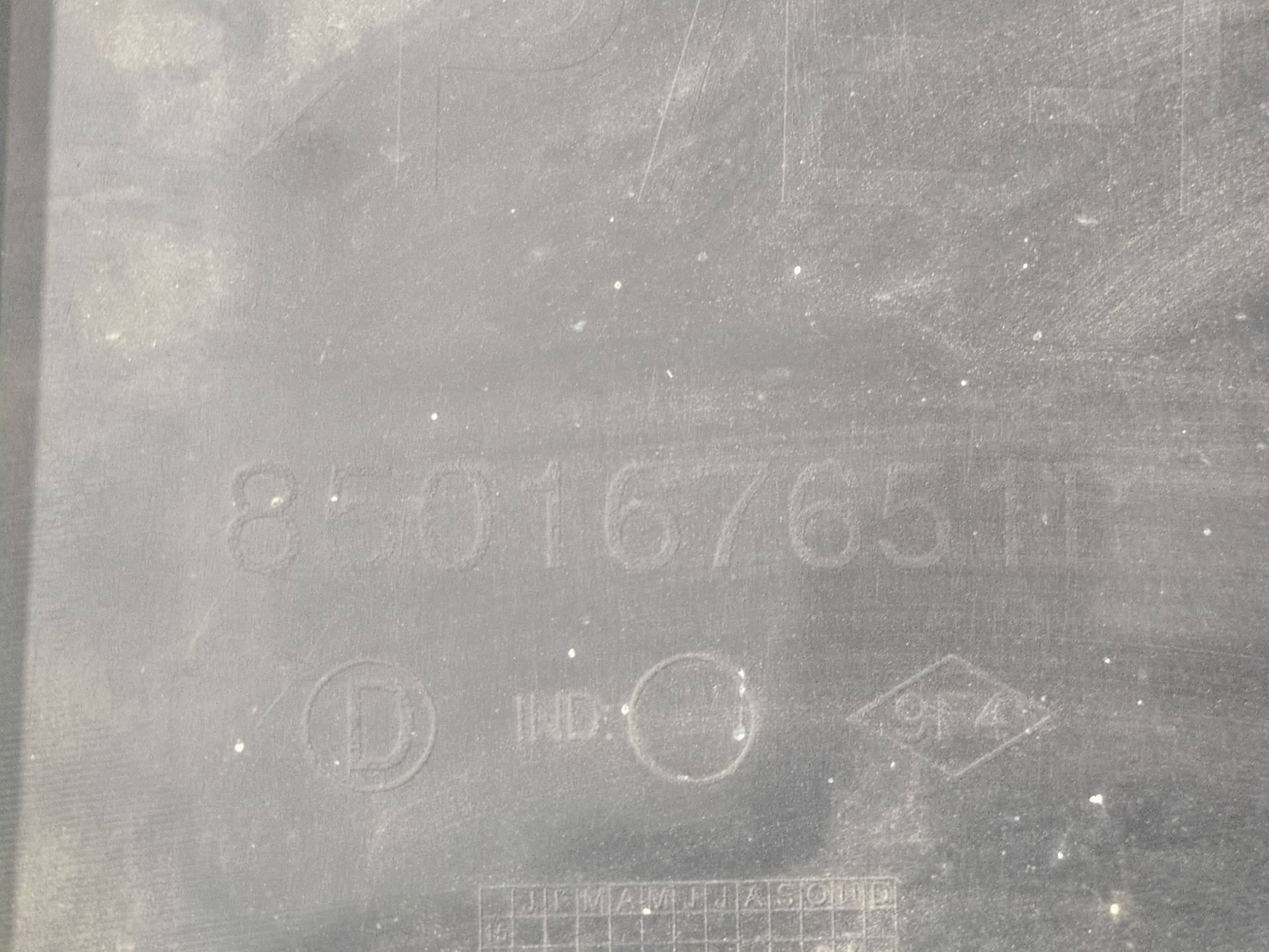 puntera_paragolpes_trasero_derecho_850167651r_renault_master_iii_furgoneta_fv_2_3_dci_135_rwd_fv0n