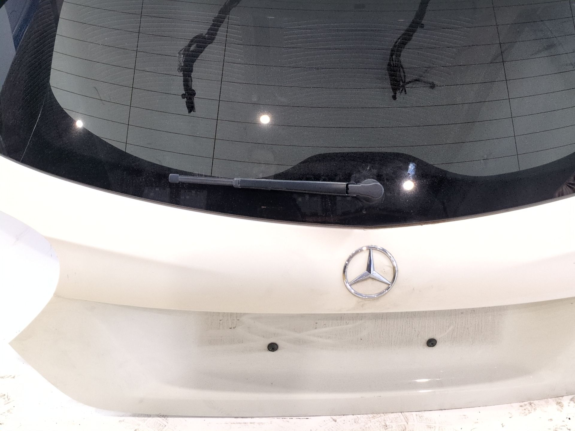 porton_trasero_a1767402200_650_blanco_calcita_acabado_estandar_mercedes_benz_clase_a_w176_a_200_cdi_176_001