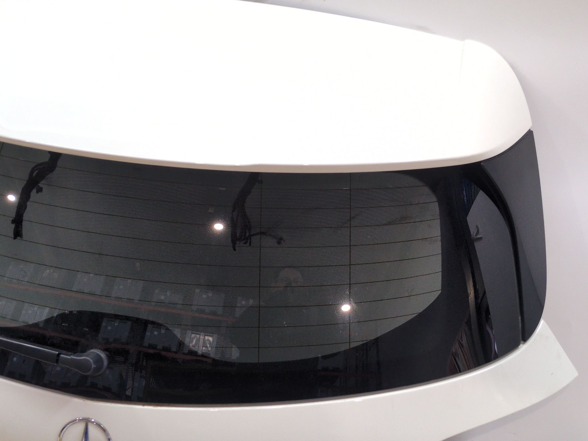 porton_trasero_a1767402200_650_blanco_calcita_acabado_estandar_mercedes_benz_clase_a_w176_a_200_cdi_176_001