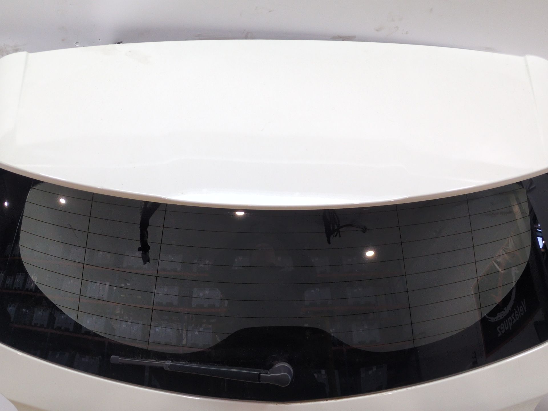 porton_trasero_a1767402200_650_blanco_calcita_acabado_estandar_mercedes_benz_clase_a_w176_a_200_cdi_176_001