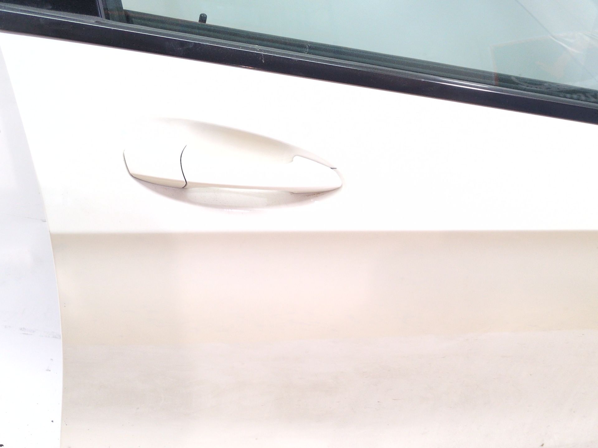 puerta_delantera_izquierda_a1767200105_650_blanco_calcita_acabado_estandar_mercedes_benz_clase_a_w176_a_200_cdi_176_001