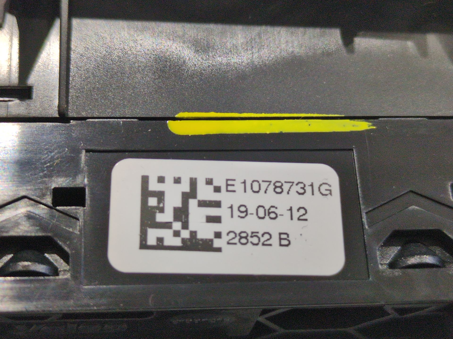 mando_elevalunas_delantero_izquierdo_e1078731g_renault_koleos_ii_hc_2_0_blue_dci_185_hcak