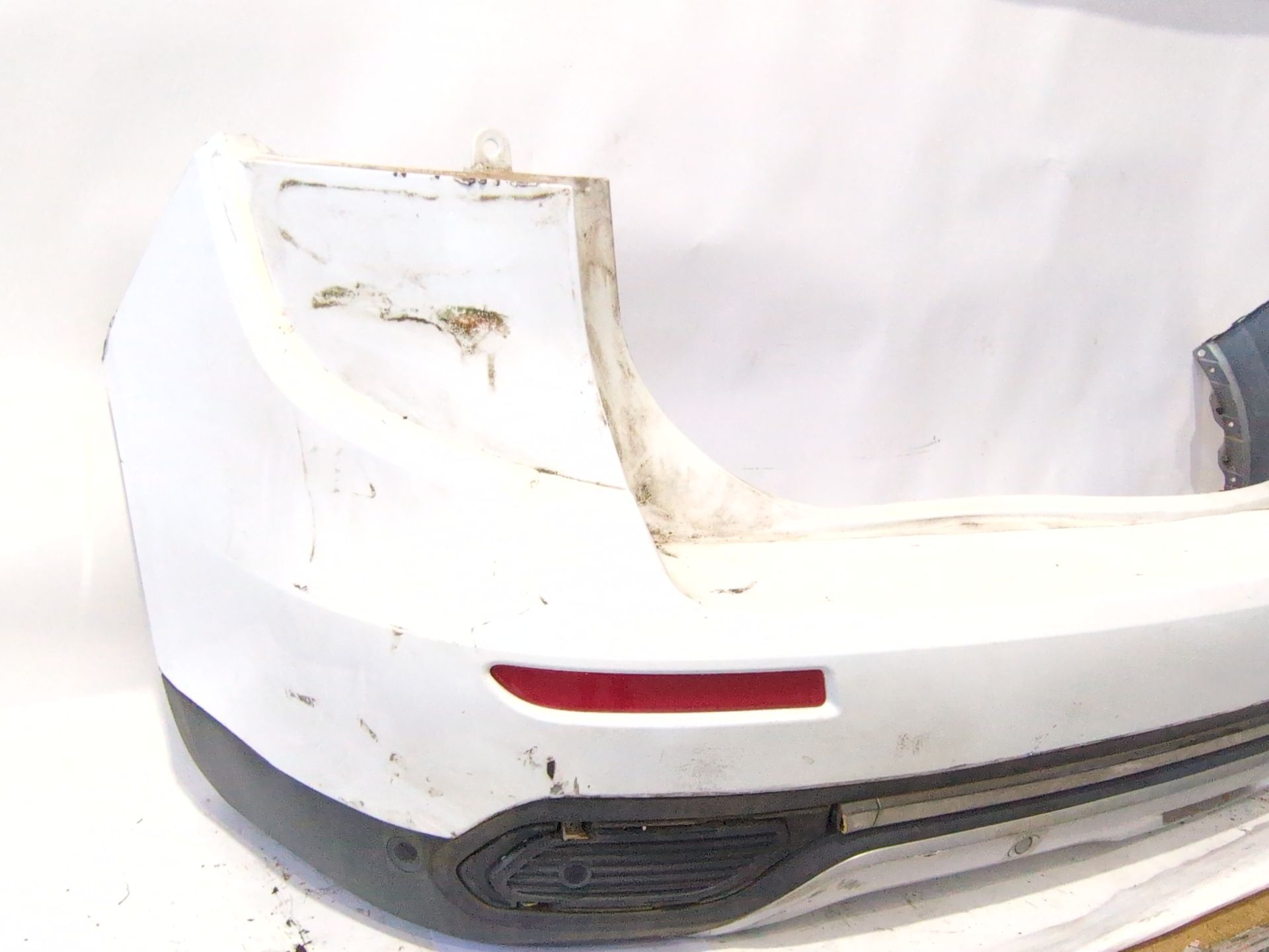 paragolpes_trasero_850226334r_white_solid_ovqxb_renault_koleos_ii_hc_2_0_blue_dci_185_hcak