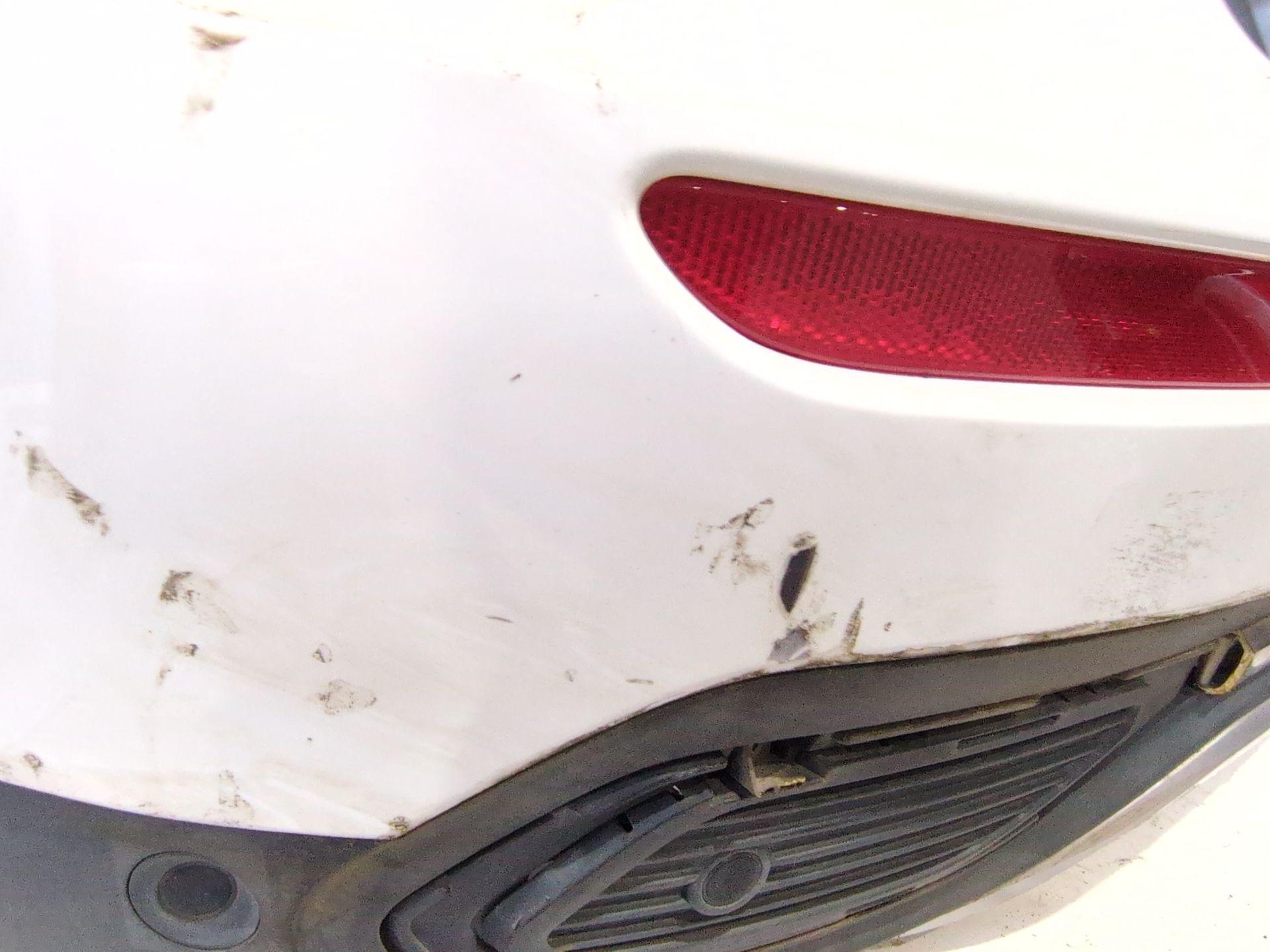 paragolpes_trasero_850226334r_white_solid_ovqxb_renault_koleos_ii_hc_2_0_blue_dci_185_hcak