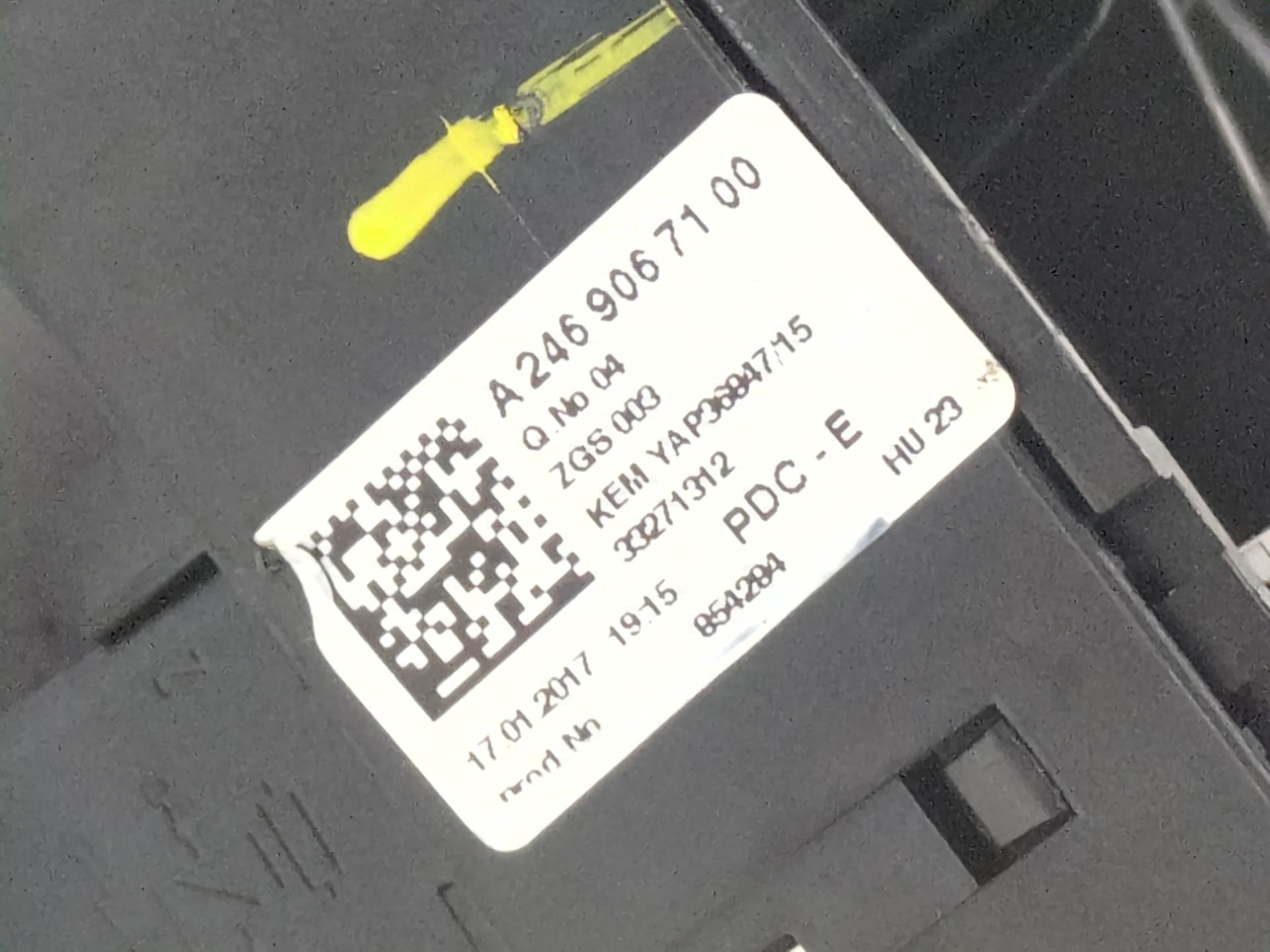 caja_reles_fusibles_a2469067100_mercedes_benz_clase_a_w176_a_200_cdi_176_001