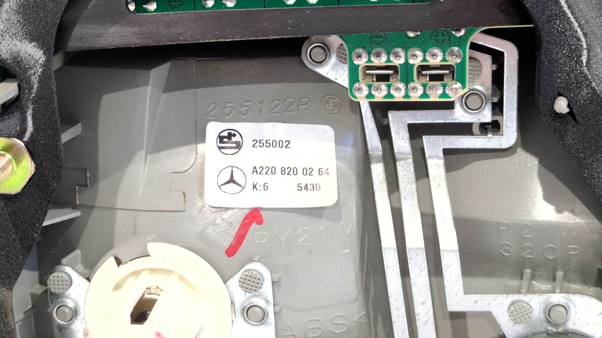 piloto_trasero_derecho_a2208200264_mercedes_benz_clase_s_w220_v220_s_320_220_065_220_165