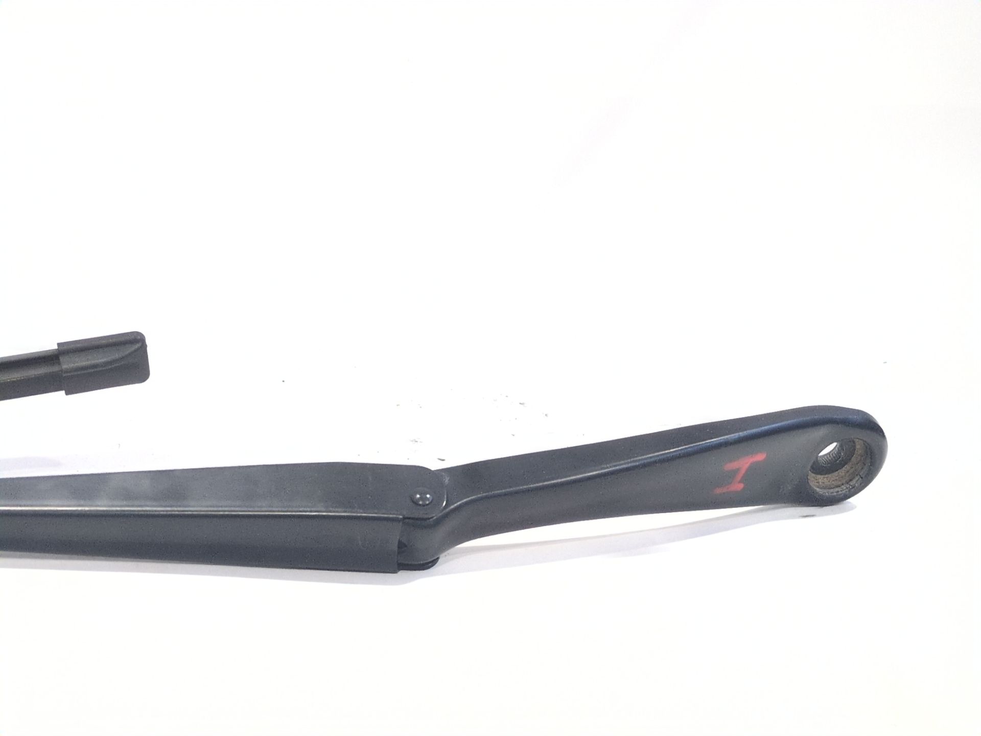 brazo_limpia_delantero_izquierdo_a1768203400_mercedes_benz_clase_a_w176_a_200_cdi_176_001