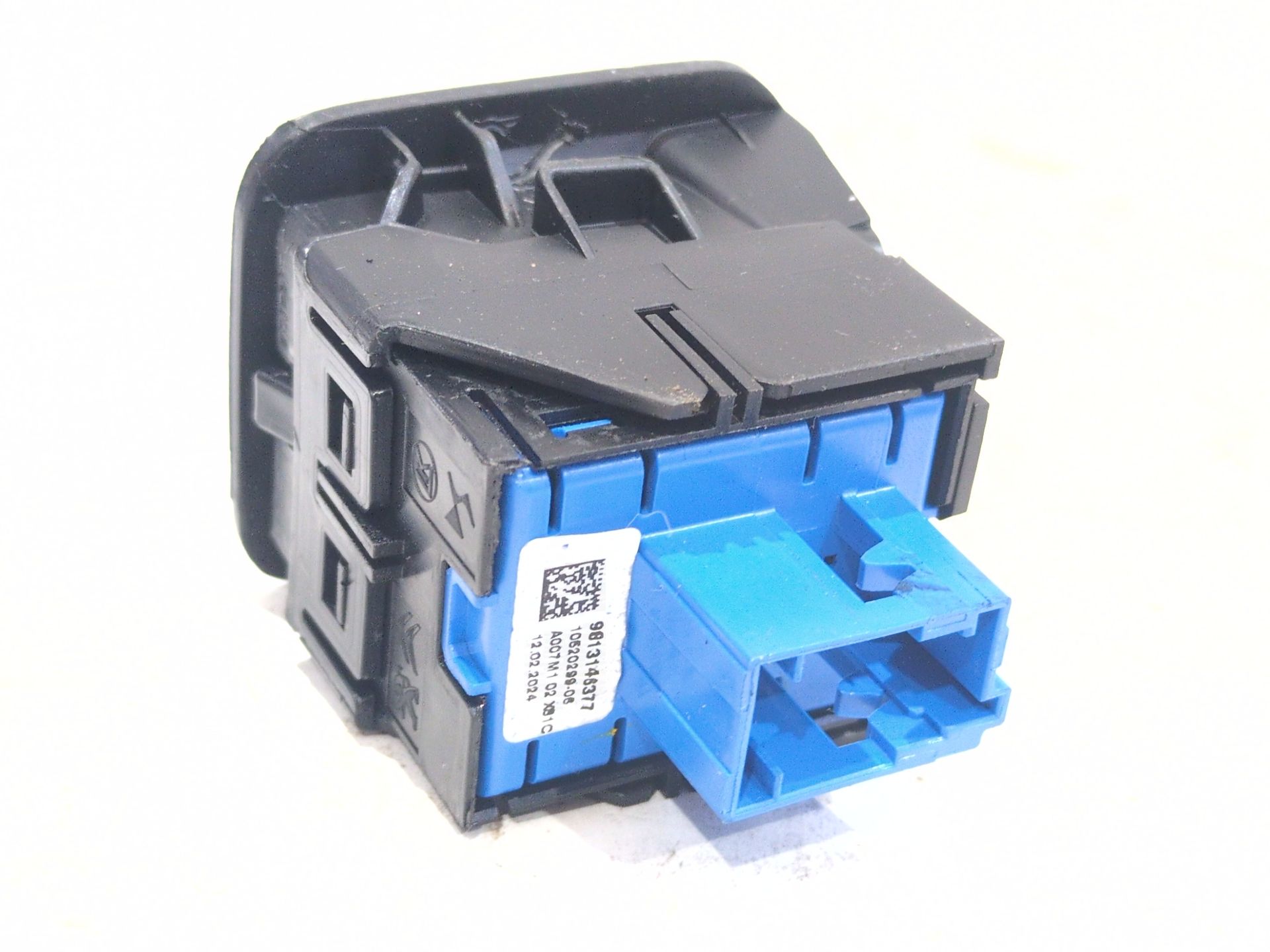 boton_freno_mano_9813146377_opel_combo_furgoneta_monovolumen_k9_1_5_d