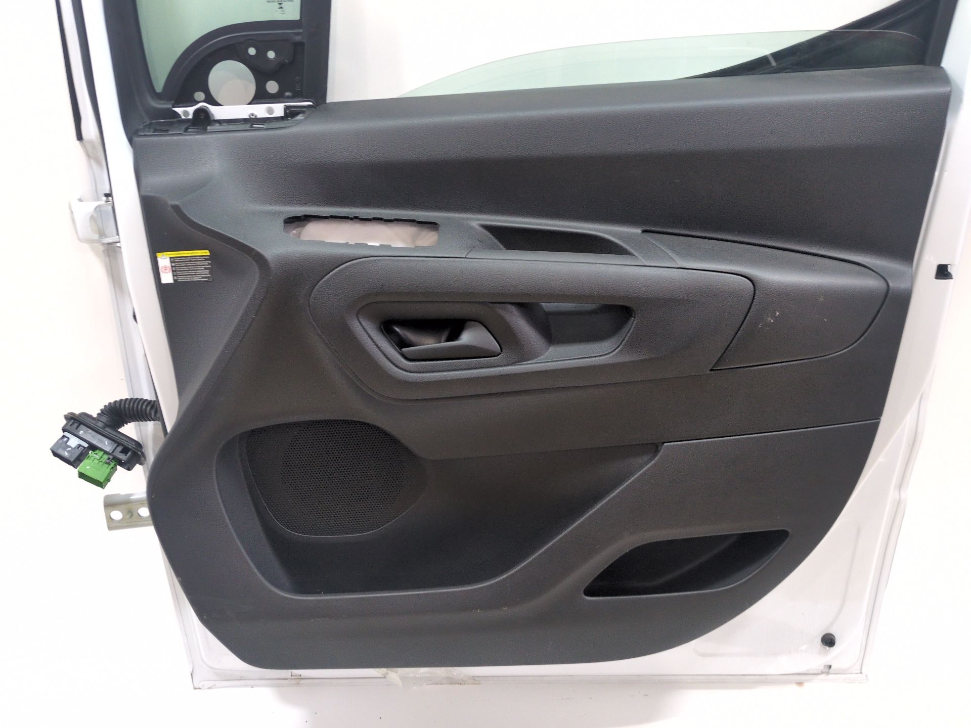 puerta_delantera_derecha_9822914280_opel_combo_furgoneta_monovolumen_k9_1_5_d