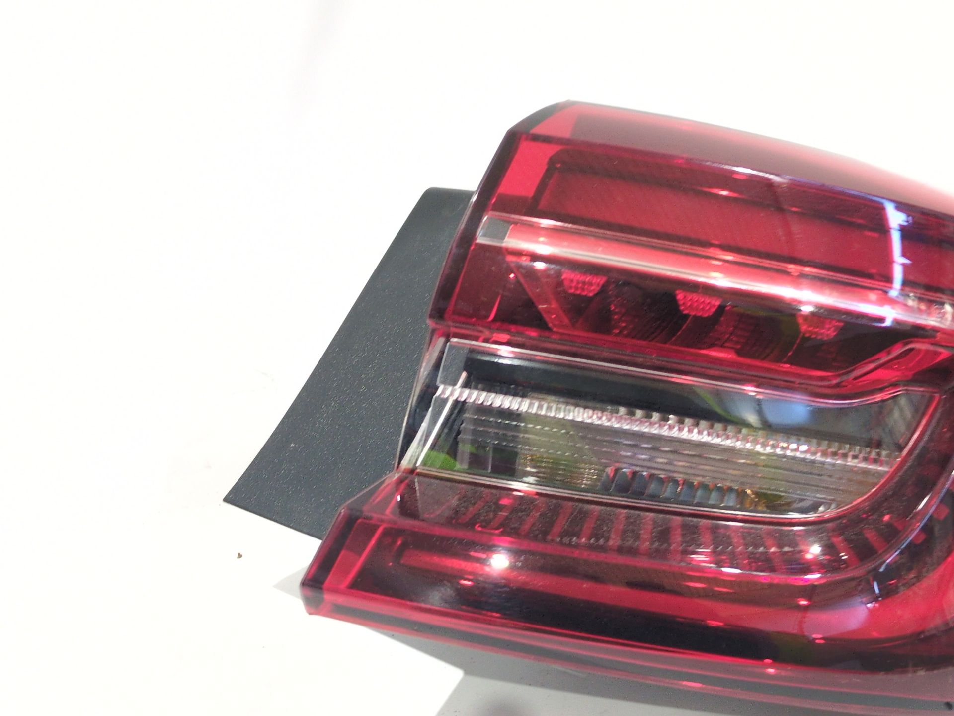 piloto_trasero_derecho_exterior_265504885r_renault_clio_v_b7_1_3_tce_140_b7n0