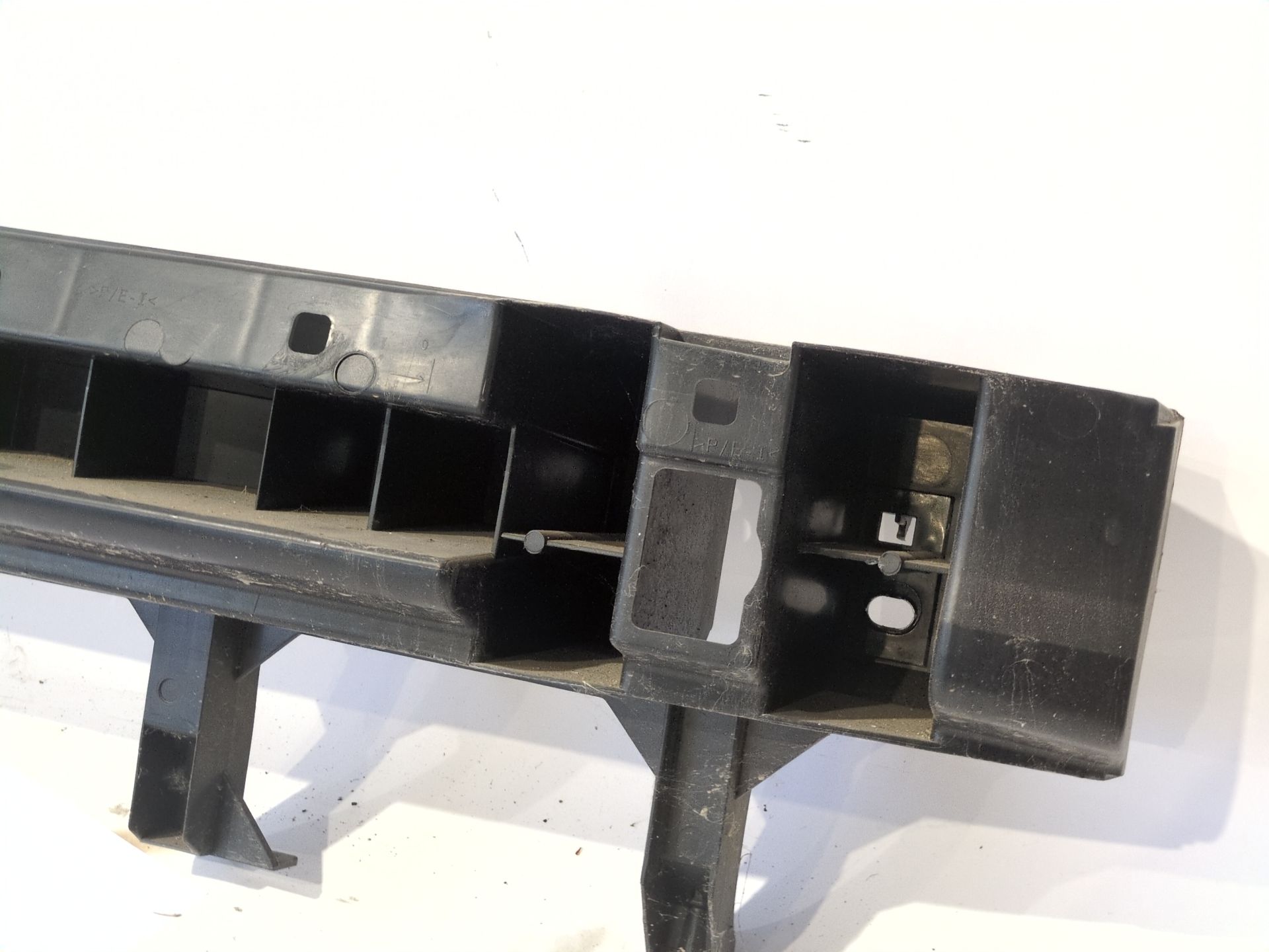 refuerzo_paragolpes_trasero_850906063r_renault_clio_v_b7_1_3_tce_140_b7n0