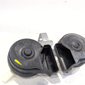 claxon_256109595r_renault_clio_v_b7_1_3_tce_140_b7n0