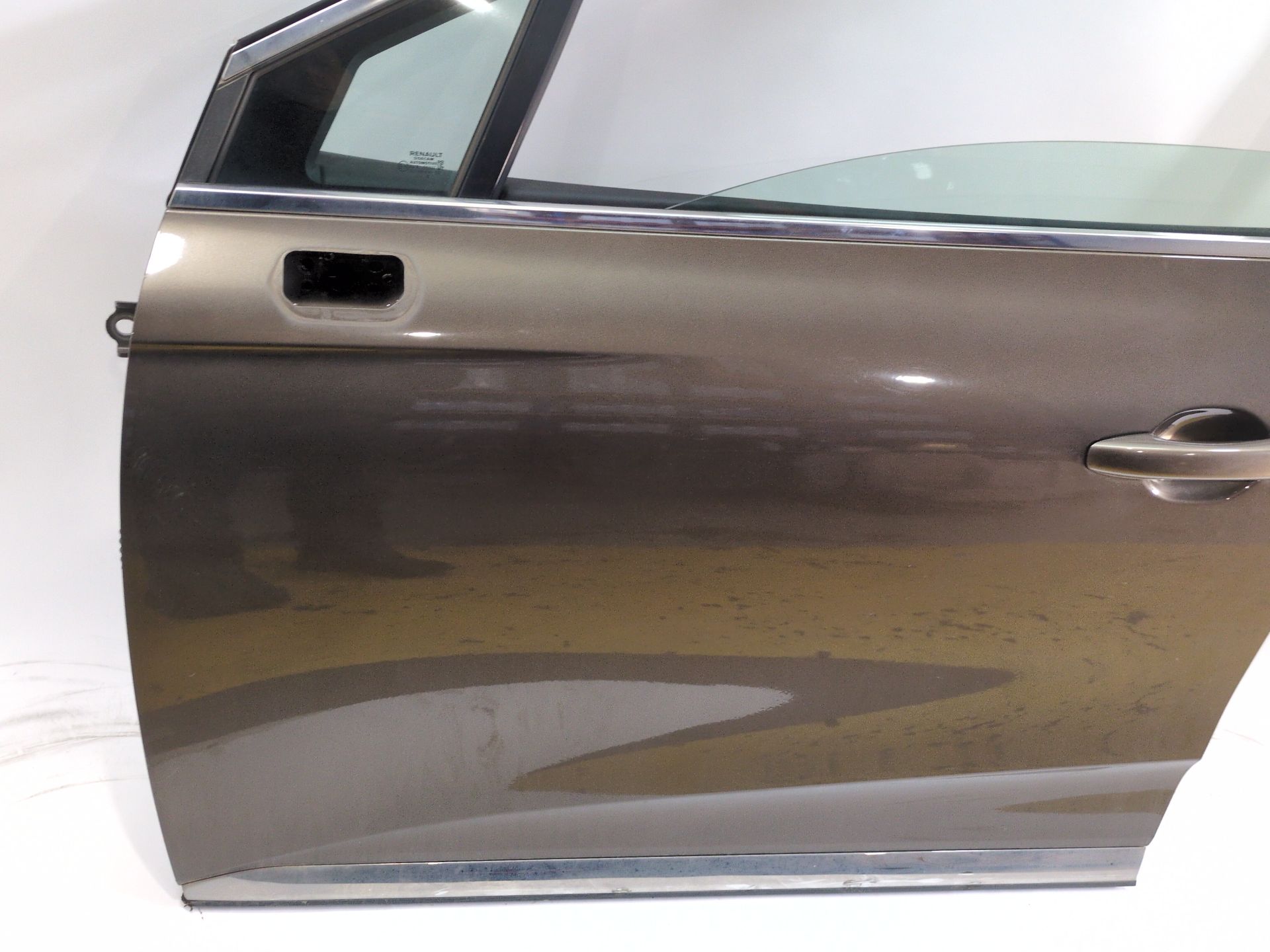 puerta_delantera_izquierda_801016156r_browm_vison_tecnm_renault_clio_v_b7_1_3_tce_140_b7n0