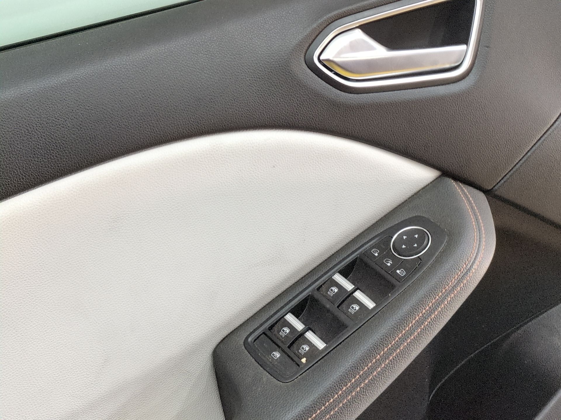 puerta_delantera_izquierda_801016156r_browm_vison_tecnm_renault_clio_v_b7_1_3_tce_140_b7n0