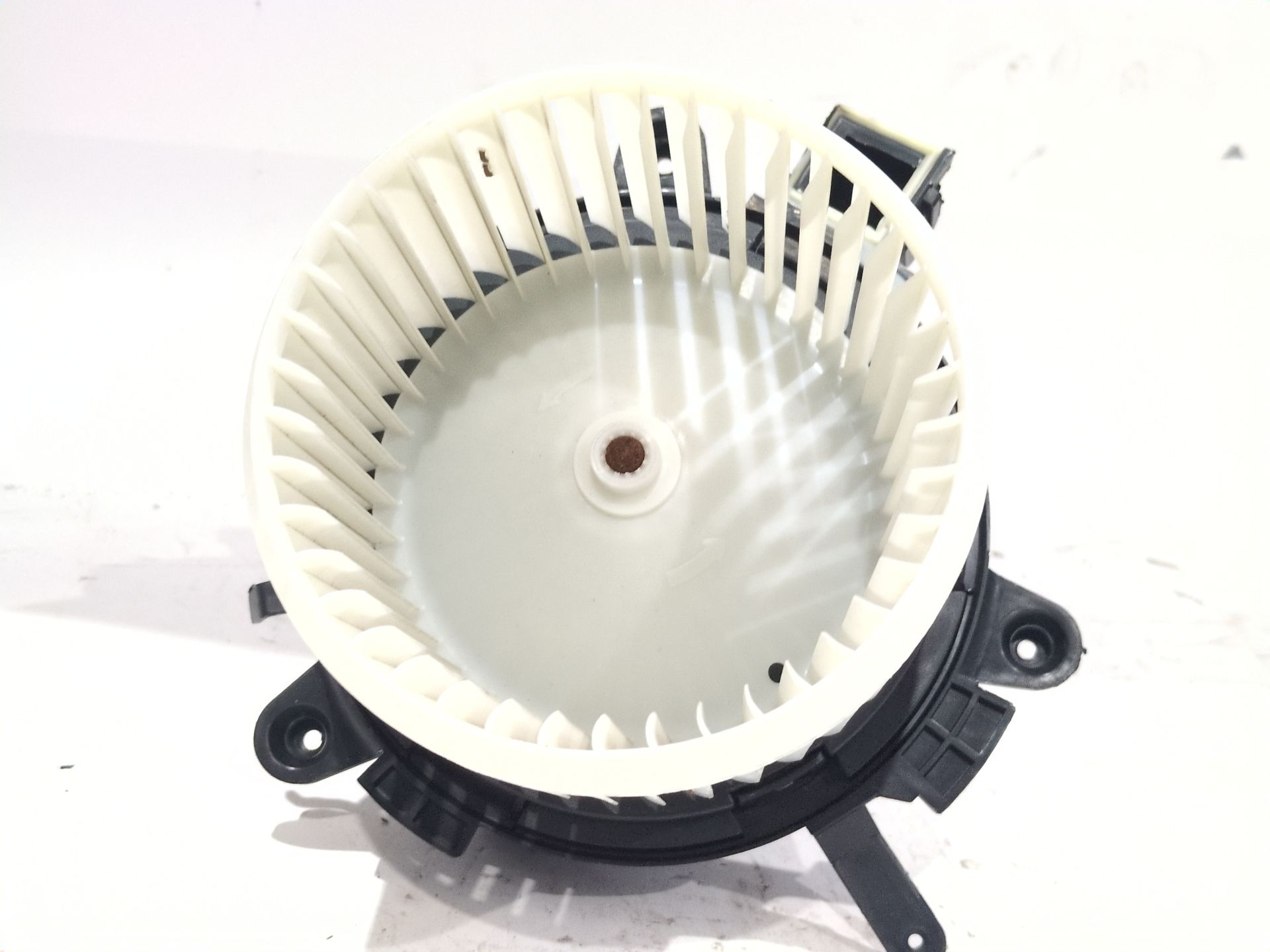 motor_calefaccion_1d480004996492_opel_combo_furgoneta_monovolumen_k9_1_5_d