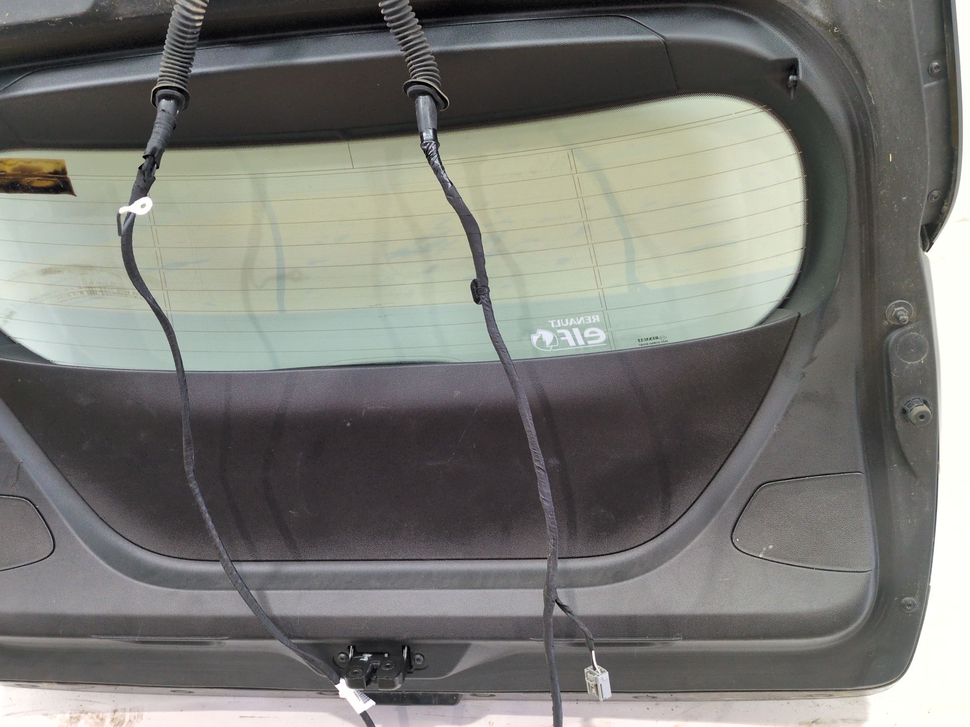 porton_trasero_901007547r_black_tegne_renault_megane_iv_hatchback_b9a_m_n_1_5_blue_dci_115_b9a6