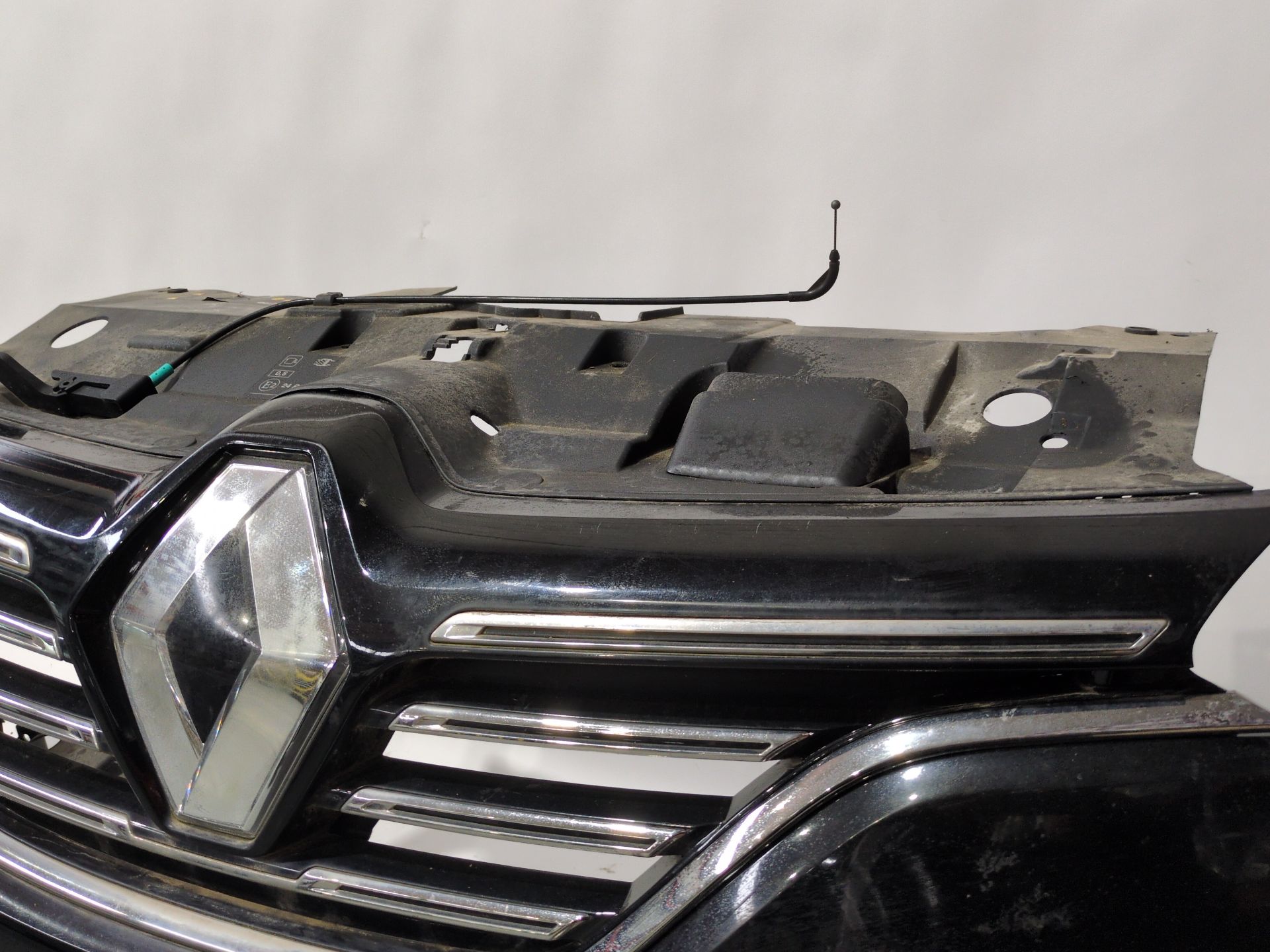 paragolpes_delantero_620225530r_black_tegne_renault_megane_iv_hatchback_b9a_m_n_1_5_blue_dci_115_b9a6