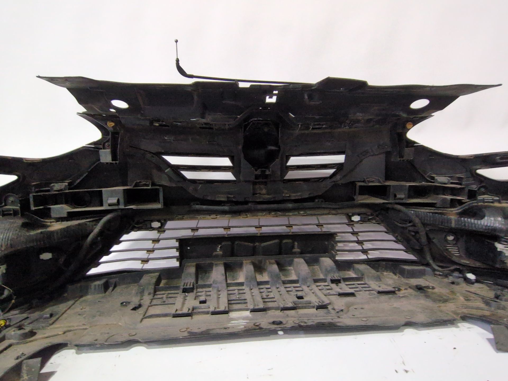 paragolpes_delantero_620225530r_black_tegne_renault_megane_iv_hatchback_b9a_m_n_1_5_blue_dci_115_b9a6