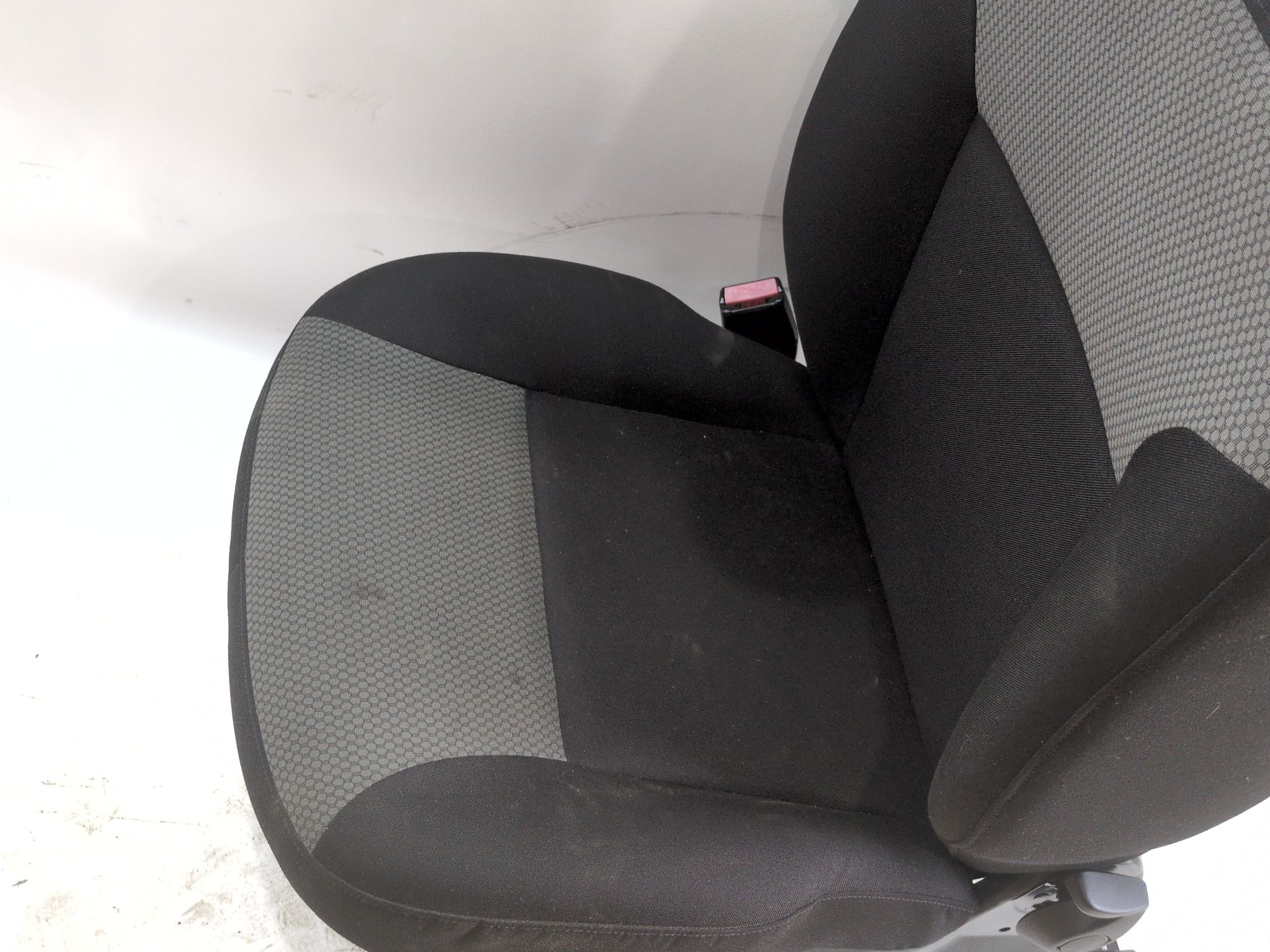 asiento_delantero_izquierdo_876202452r_renault_kangoo_grand_kangoo_ii_kw0_1_1_5_dci_115_kw17