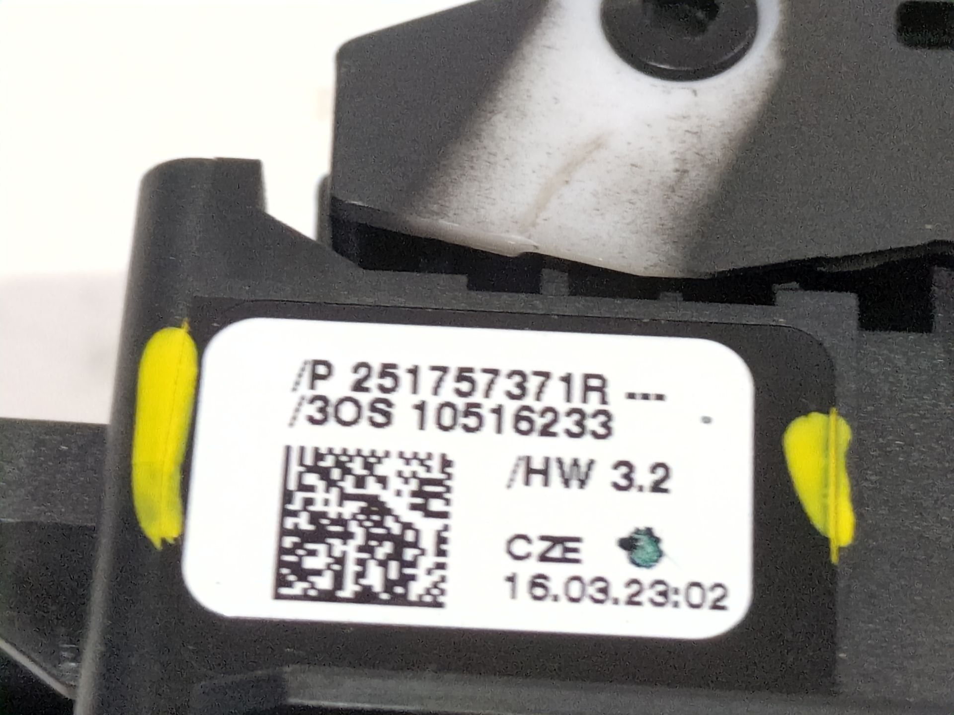 boton_freno_mano_251757371r_renault_austral_e_tech_200_hybrid