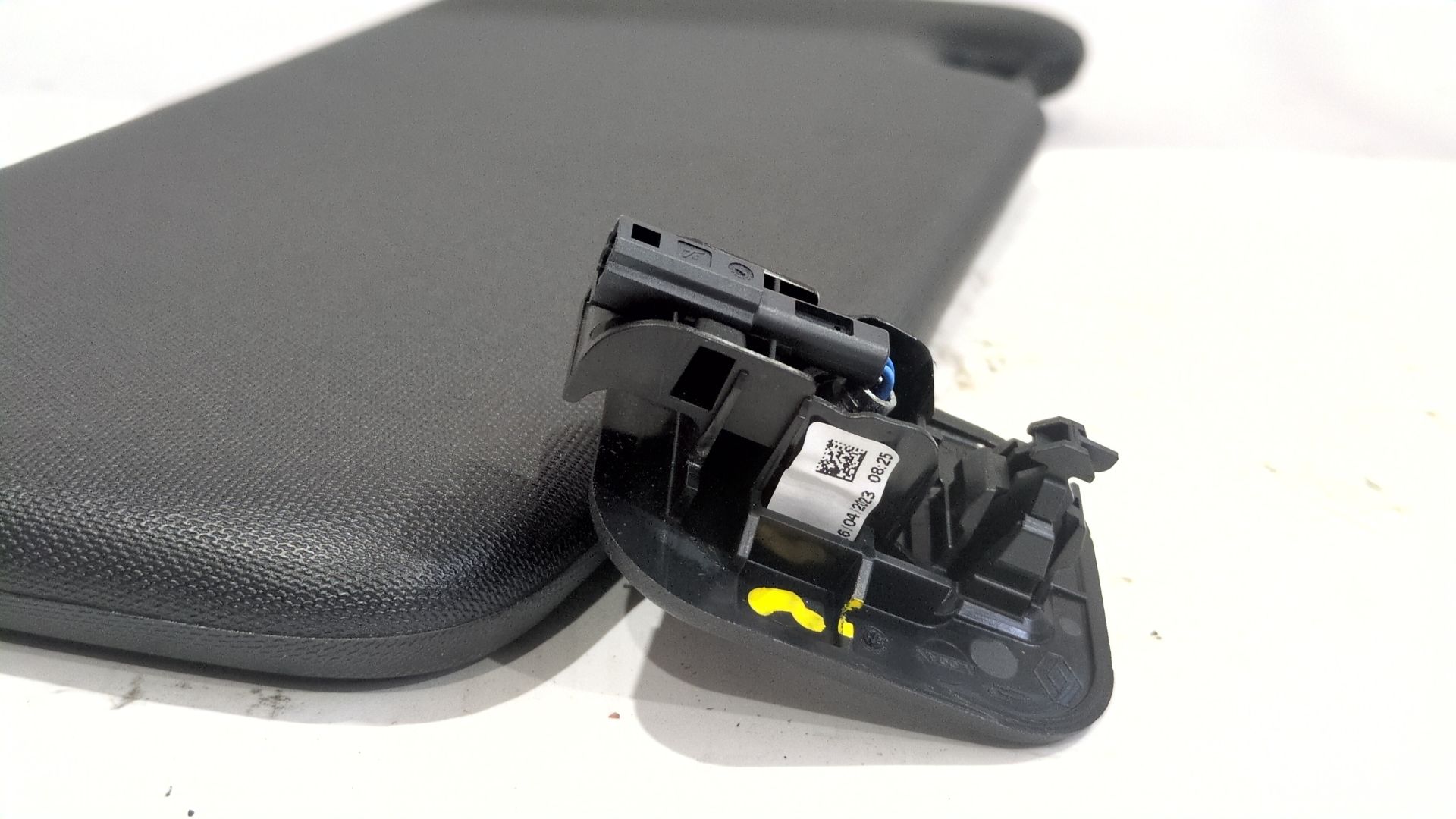 parasol_izquierdo_964016un1b_renault_austral_e_tech_200_hybrid