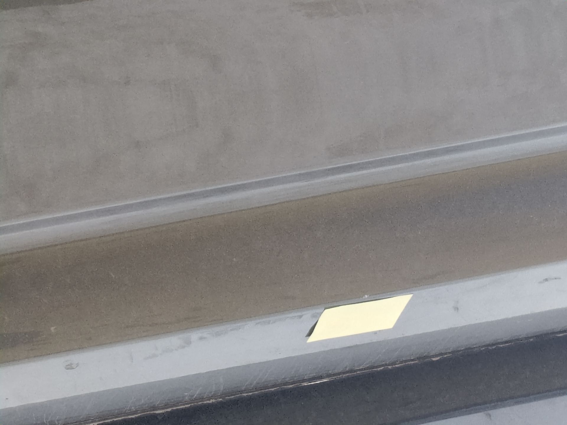 puerta_delantera_izquierda_801018968r_grey_schiste_tpkqg_renault_austral_e_tech_200_hybrid