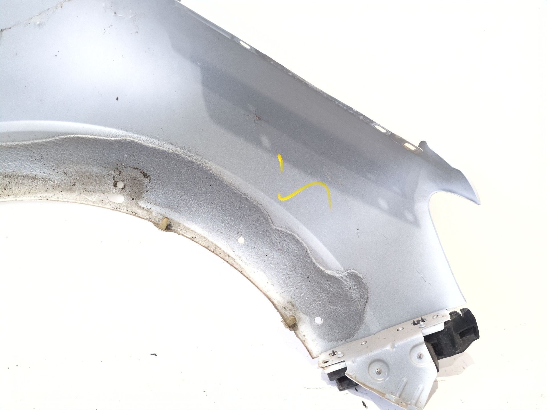 aleta_delantera_izquierda_631014745r_ice_white_bc_ov369_dacia_sandero_iii_1_0_tce_110