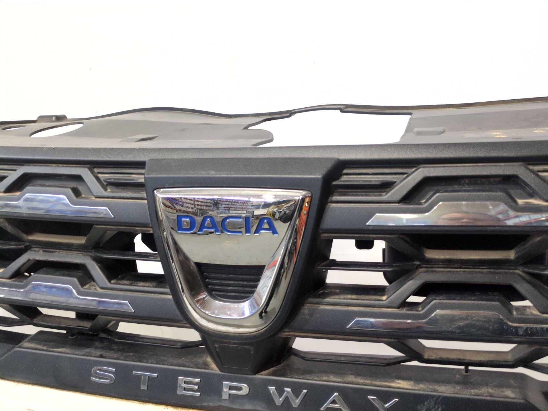 paragolpes_delantero_620225509r_dacia_sandero_iii_1_0_tce_110